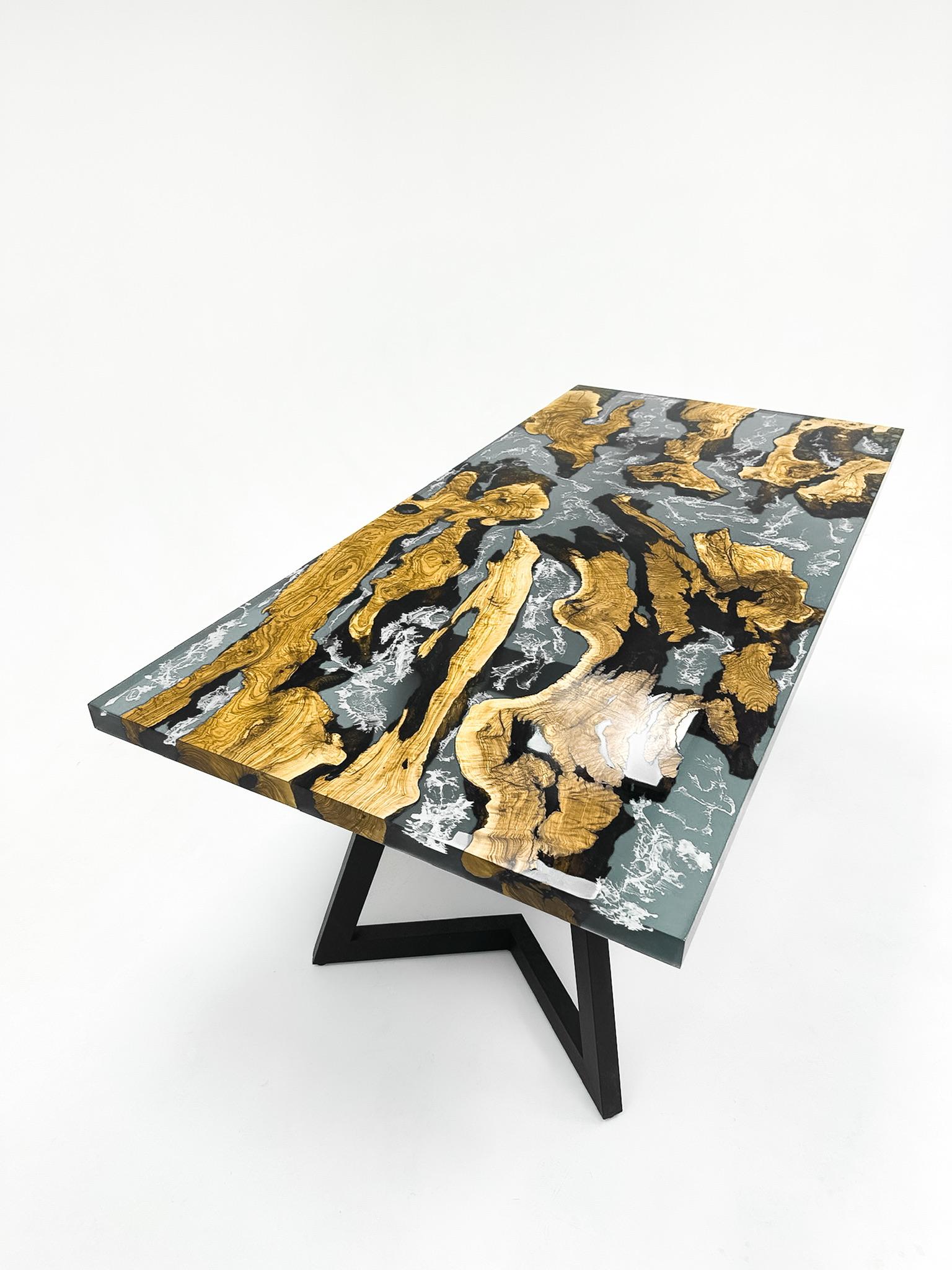 Table de salle à manger en bois de résine époxy olive - Table de rivière en résine Neuf - En vente à İnegöl, TR
