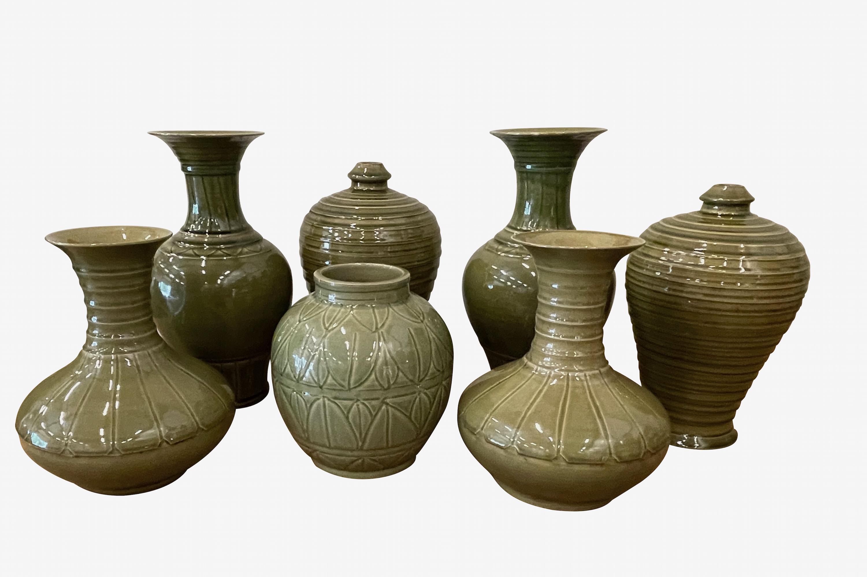 Olive Glossy Glazed Ribbed Pot Shape Vase, China, Contemporary For Sale 2