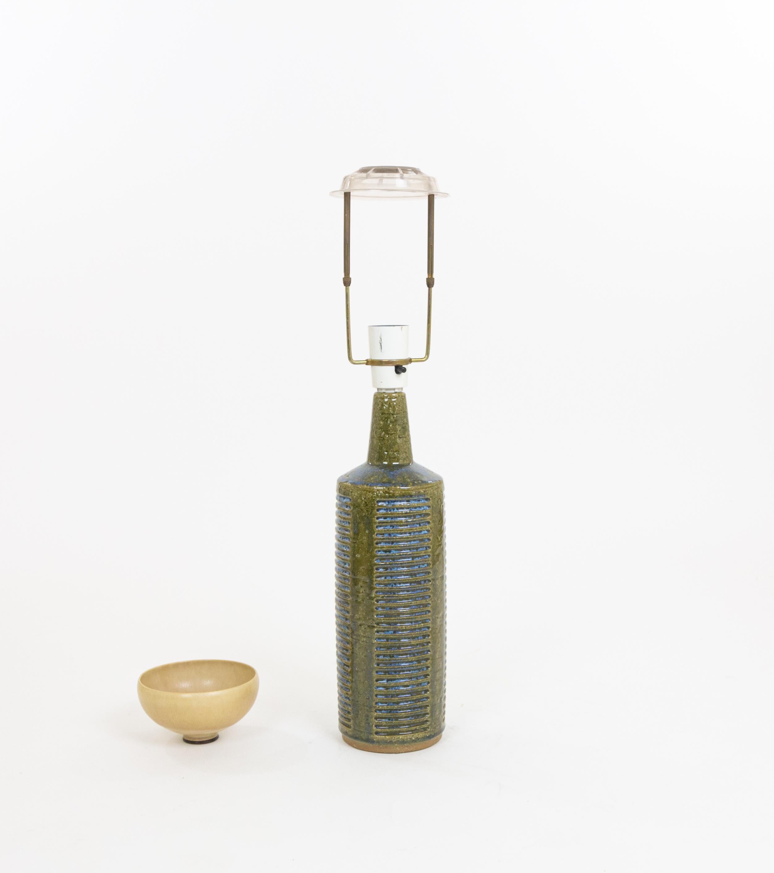 Olive Green and Blue DL/27 table lamp by Linnemann-Schmidt for Palshus, 1960s In Good Condition For Sale In Rotterdam, NL