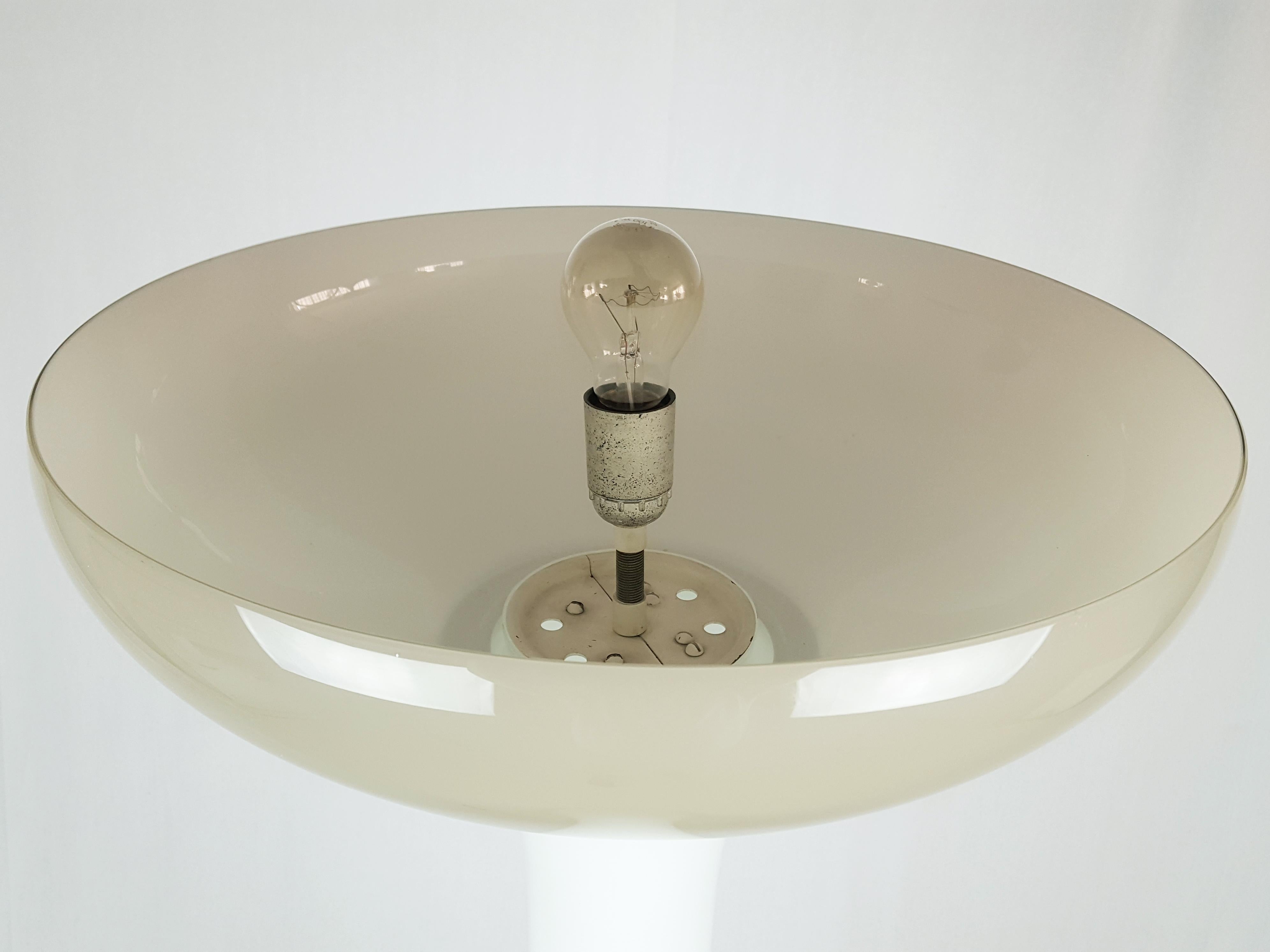 Olive Green and White Murano Glass Floor Lamp by Carlo Nason for Selenova, 1960s For Sale 9