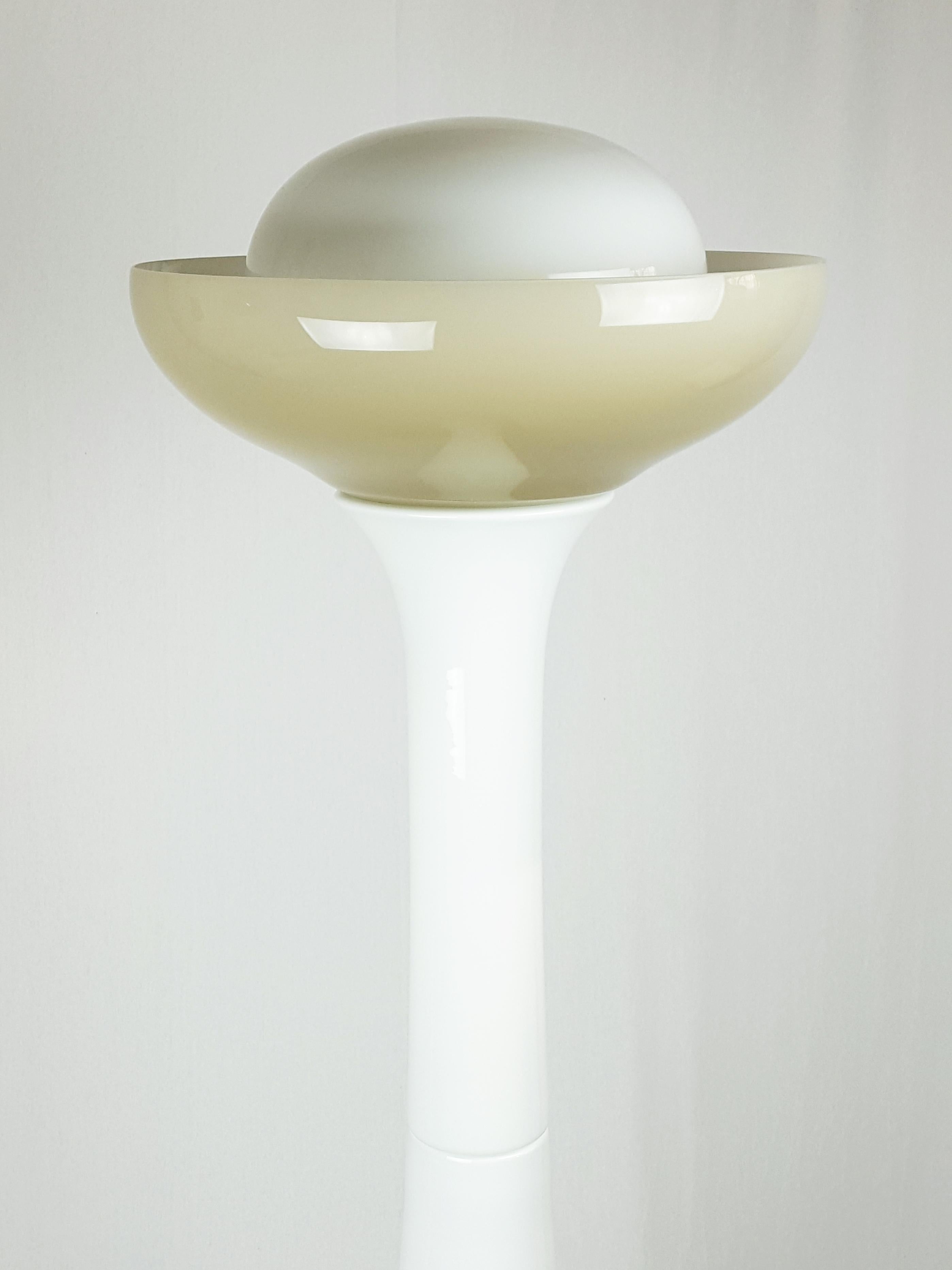 Space Age Olive Green and White Murano Glass Floor Lamp by Carlo Nason for Selenova, 1960s For Sale