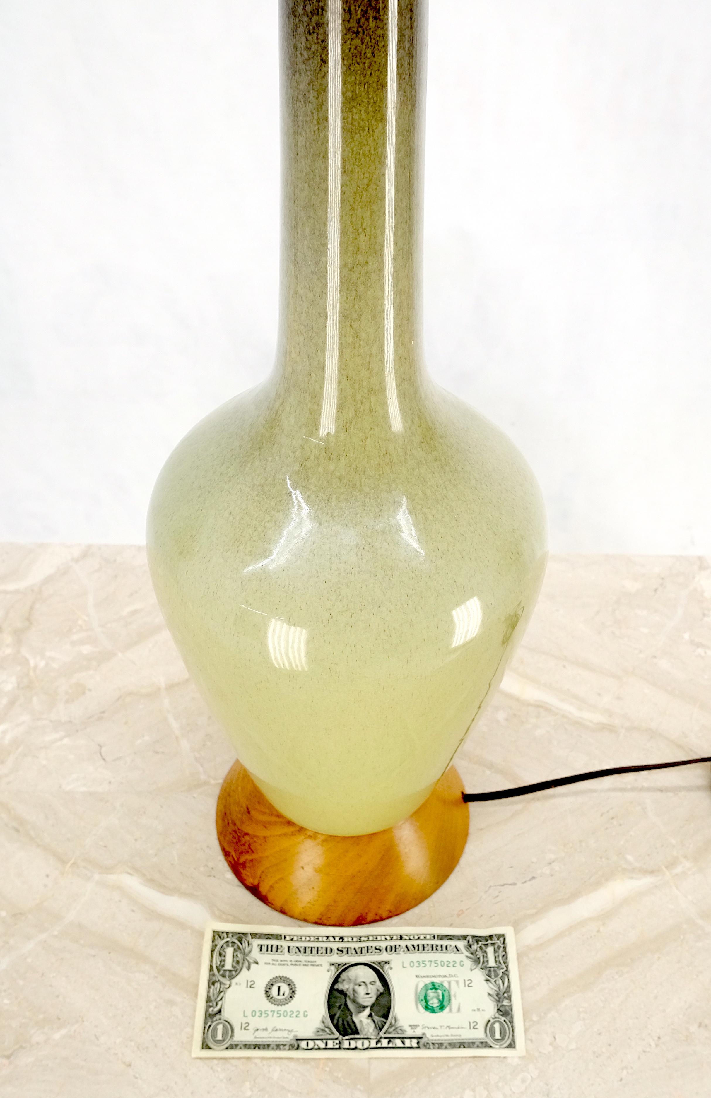 Olive Green Art Pottery Ceramic Vase Shape Table Lamp Turned Walnut Base MINT For Sale 2