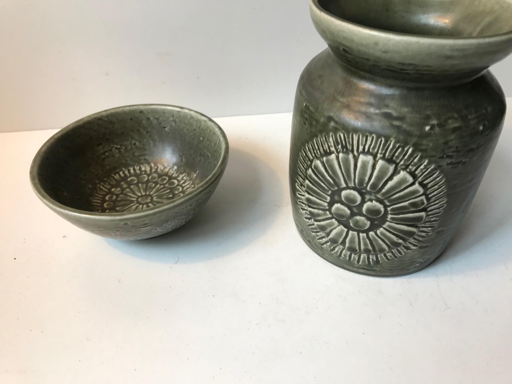 Scandinavian Modern Olive Green Ceramic Vase and Bowl 'Zenit' by Gunnar Nylund for Rorstrand, 1970s For Sale