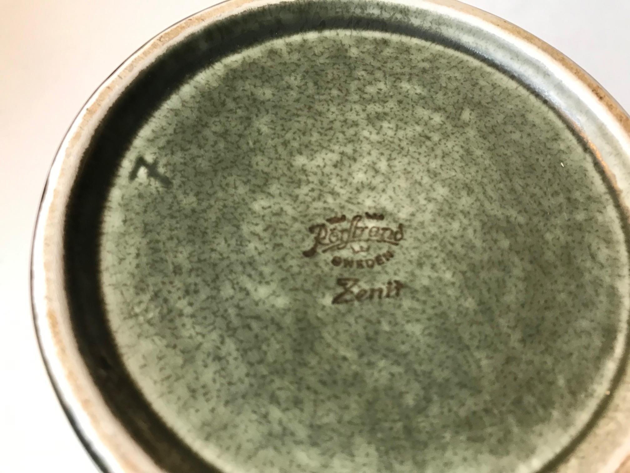 Jarrón y cuenco de cerámica verde oliva 'Zenit' de Gunnar Nylund para Rorstrand, años 70 finales del siglo XX en venta