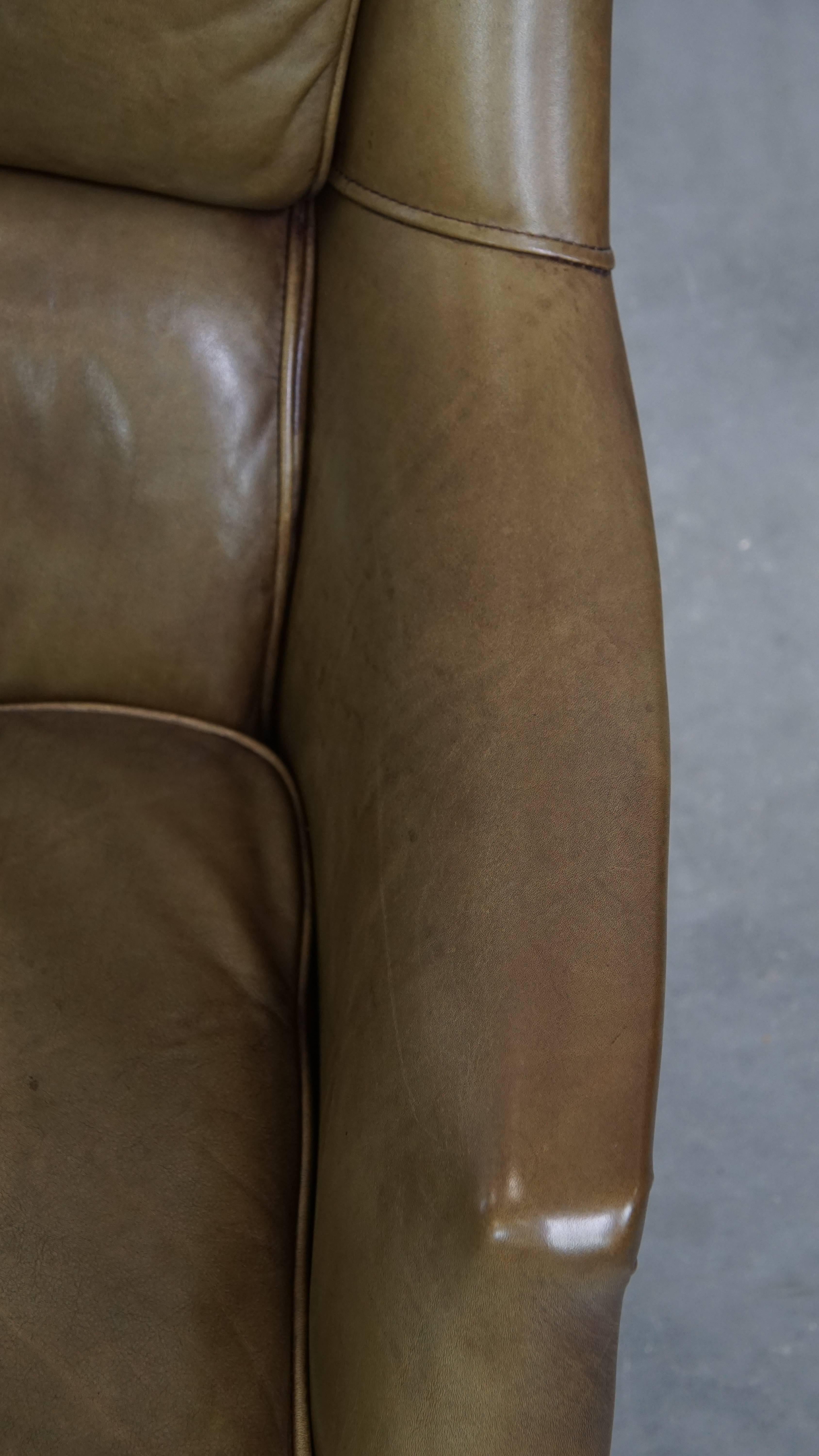 Sessel aus olivgrünem Rindsleder im Angebot 2