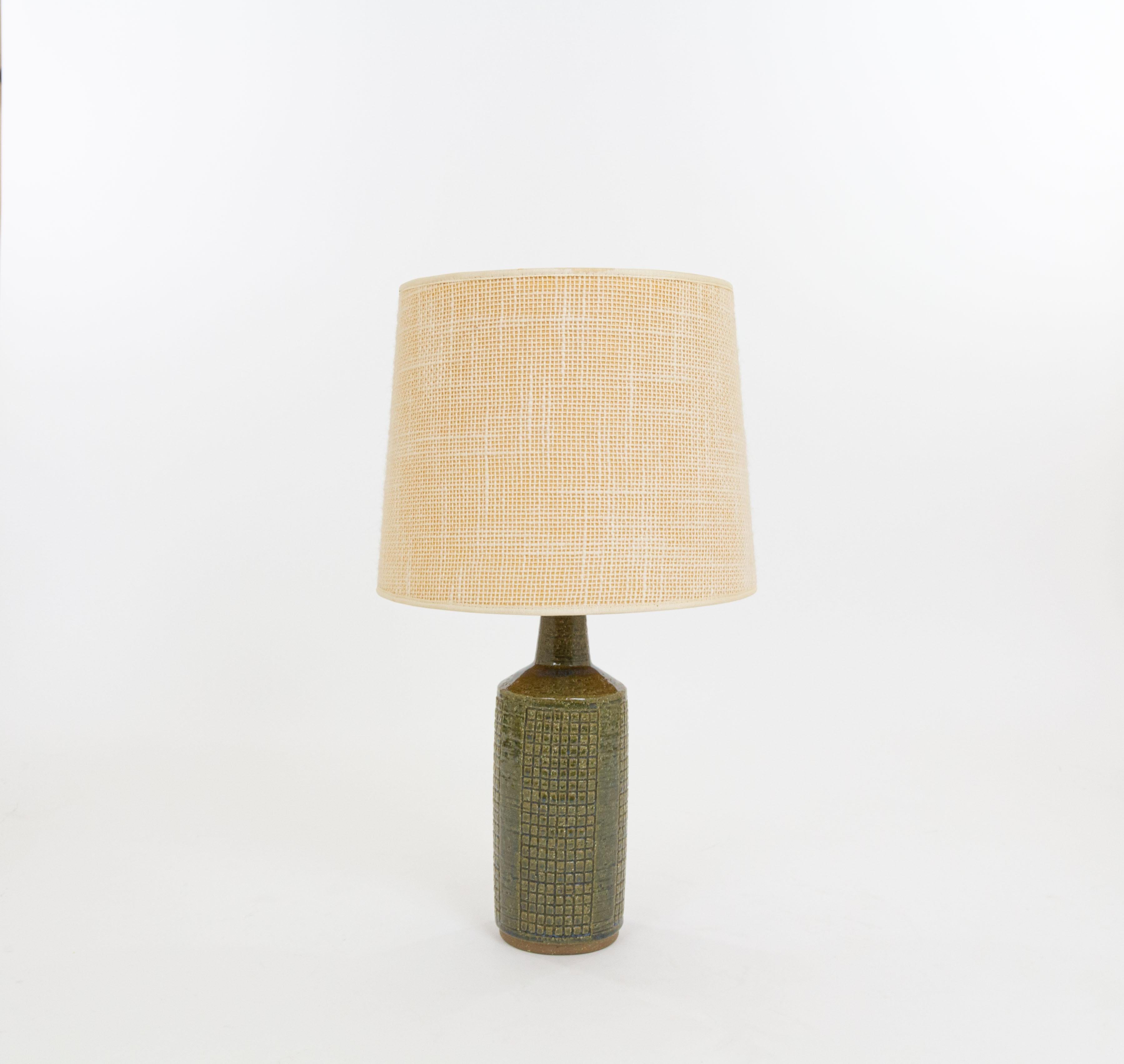 Scandinavian Modern Olive Green DL/30 table lamp by Linnemann-Schmidt for Palshus, 1960s For Sale
