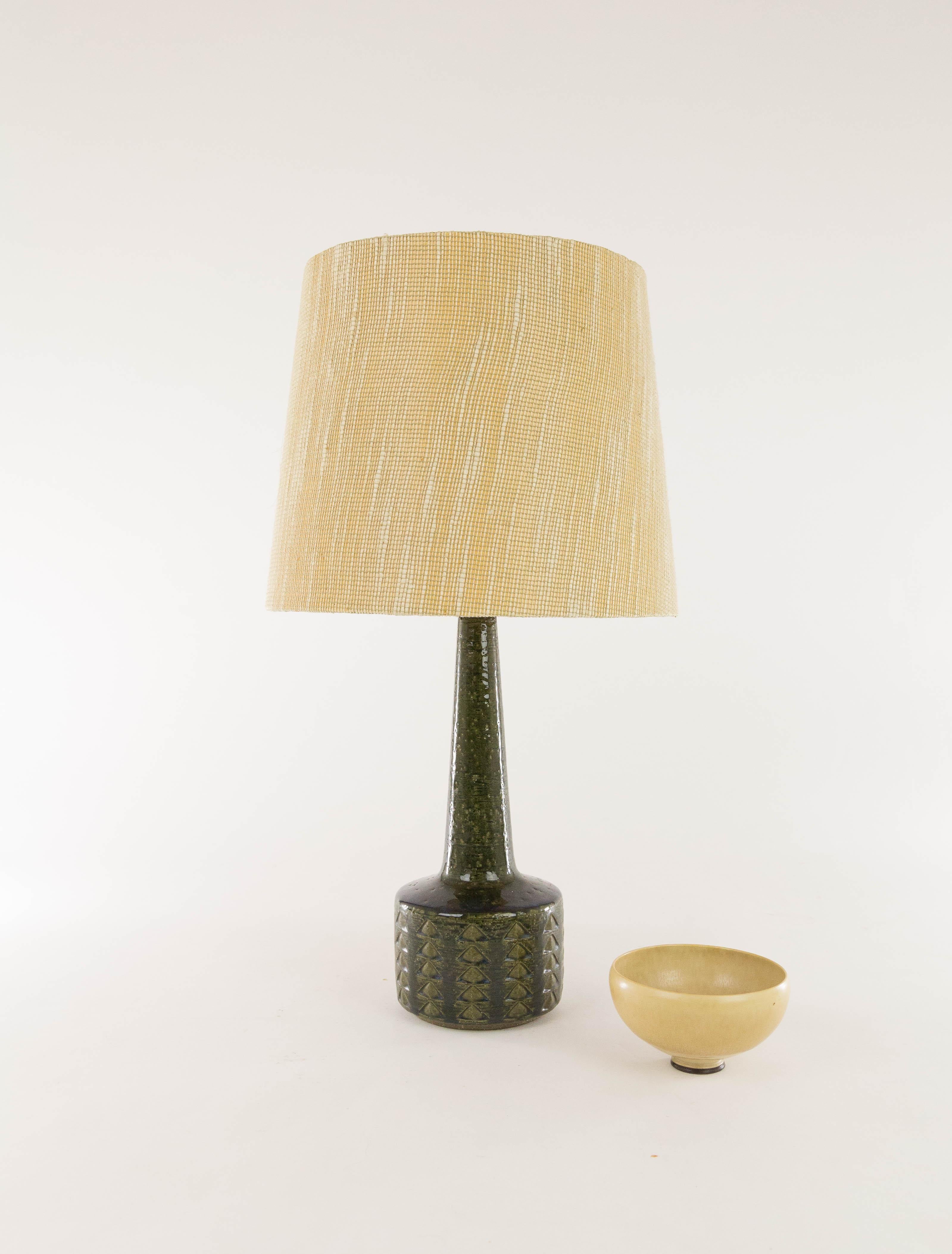 Scandinavian Modern Olive Green DL/35 Table Lamp by Linnemann-Schmidt for Palshus, 1960s For Sale