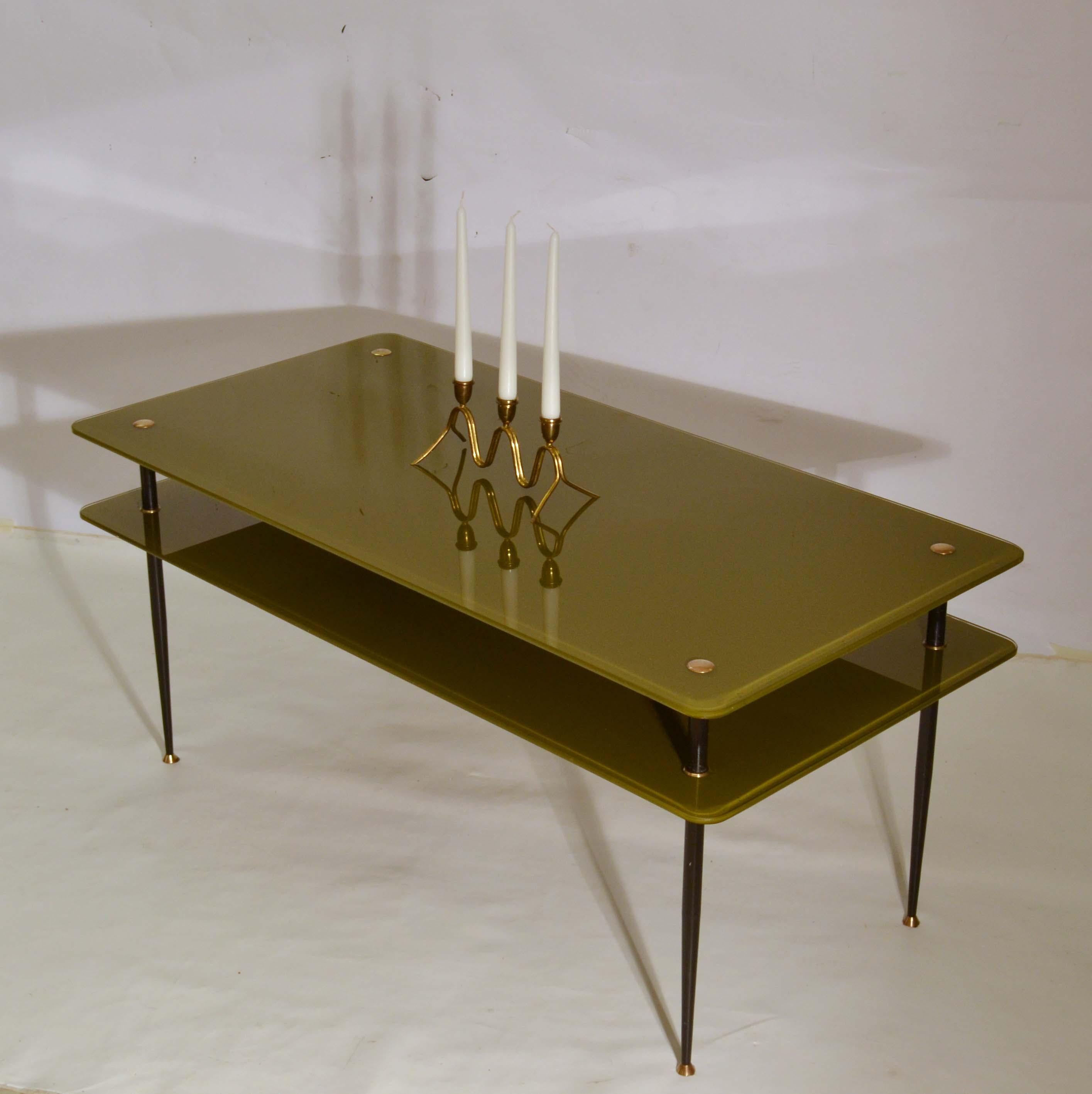 Olive Green Glass Coffee Table by Eduardo Paoli for Vitrex, Italy 1950s In Excellent Condition For Sale In London, GB
