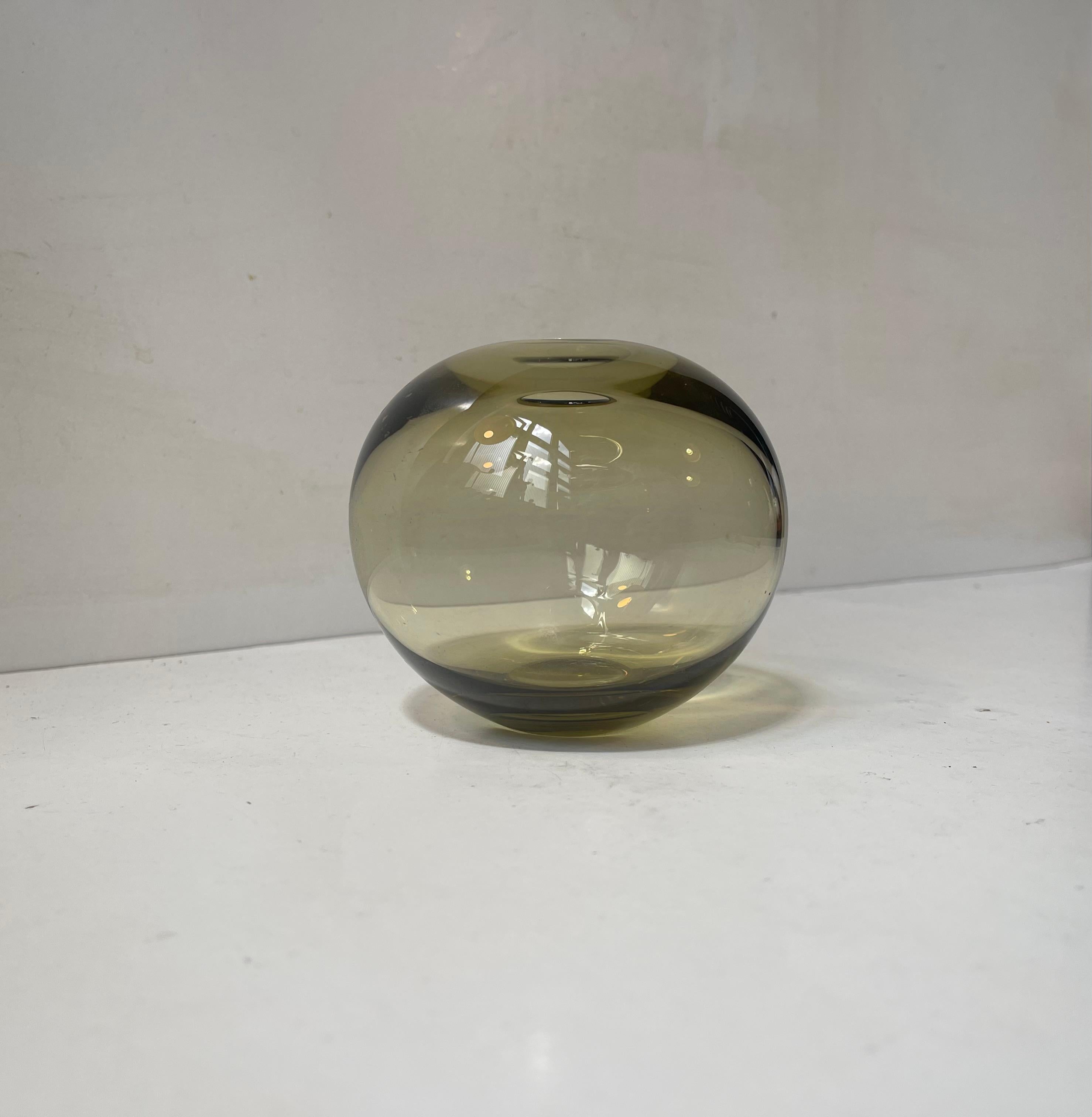 Mid-Century Modern Olive Green Glass Rondo Ball Vase by Per Lutken for Holmegaard, 1959 For Sale