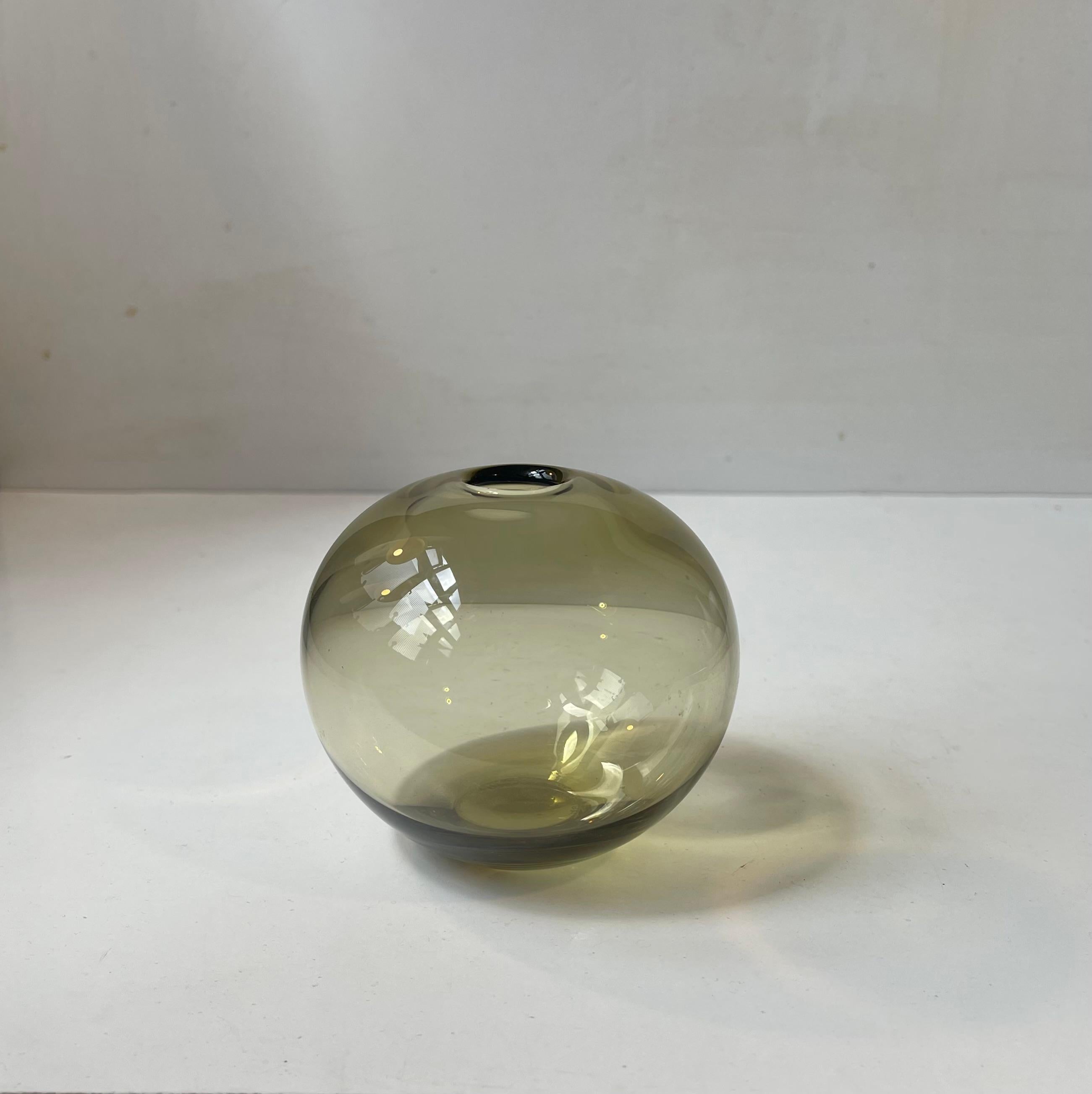 Danish Olive Green Glass Rondo Ball Vase by Per Lutken for Holmegaard, 1959 For Sale