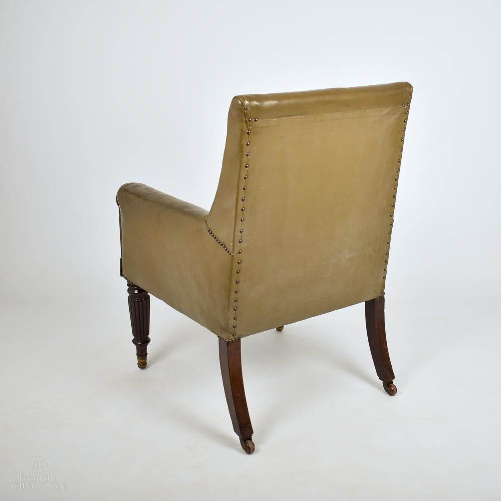 Olive Green Leather Georgian Library Chair, circa 1820 In Fair Condition For Sale In Lincoln, GB