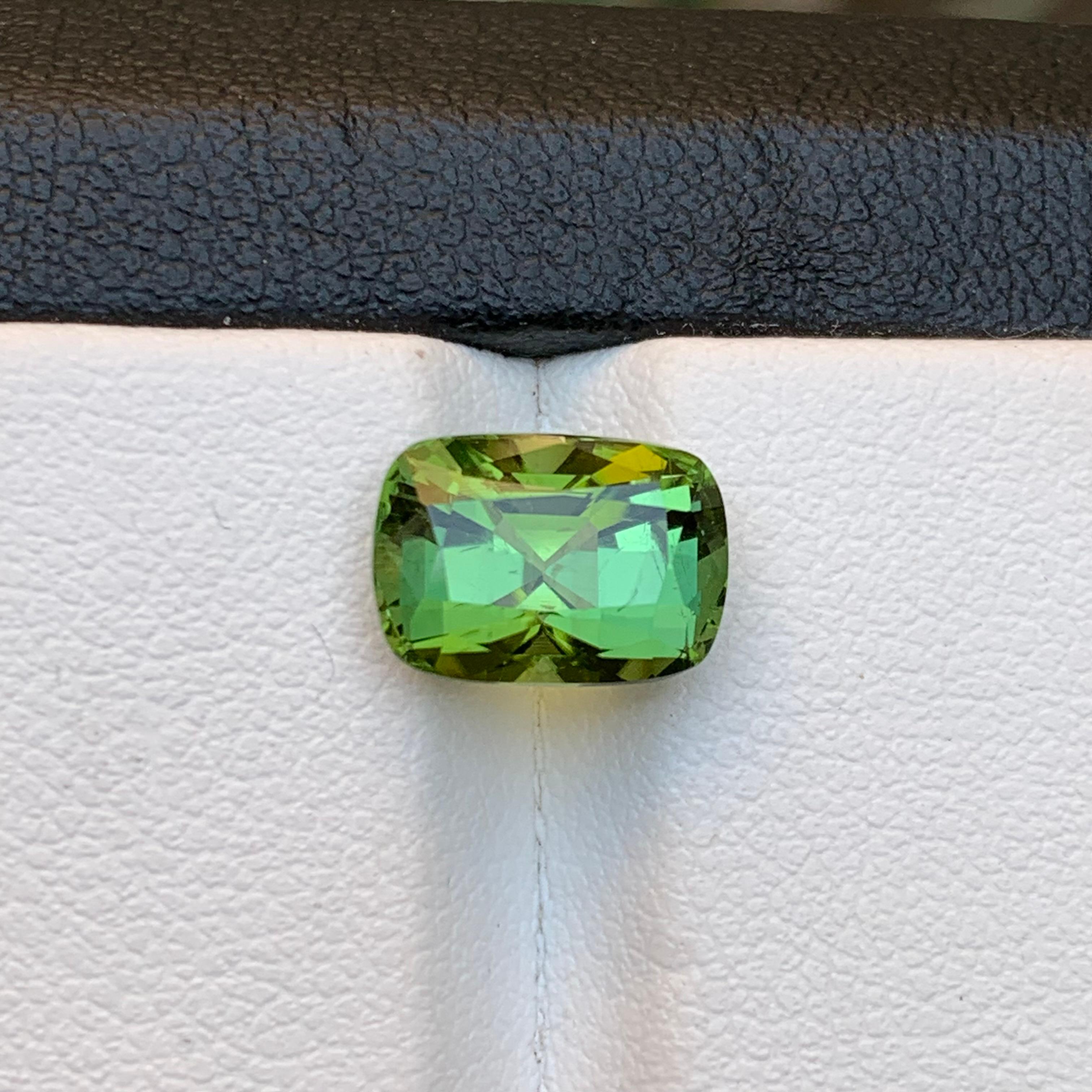 Olive Grün Natürlicher Turmalin Ring Lose Edelstein 3,45 Ct Kissenschliff für Damen oder Herren im Angebot