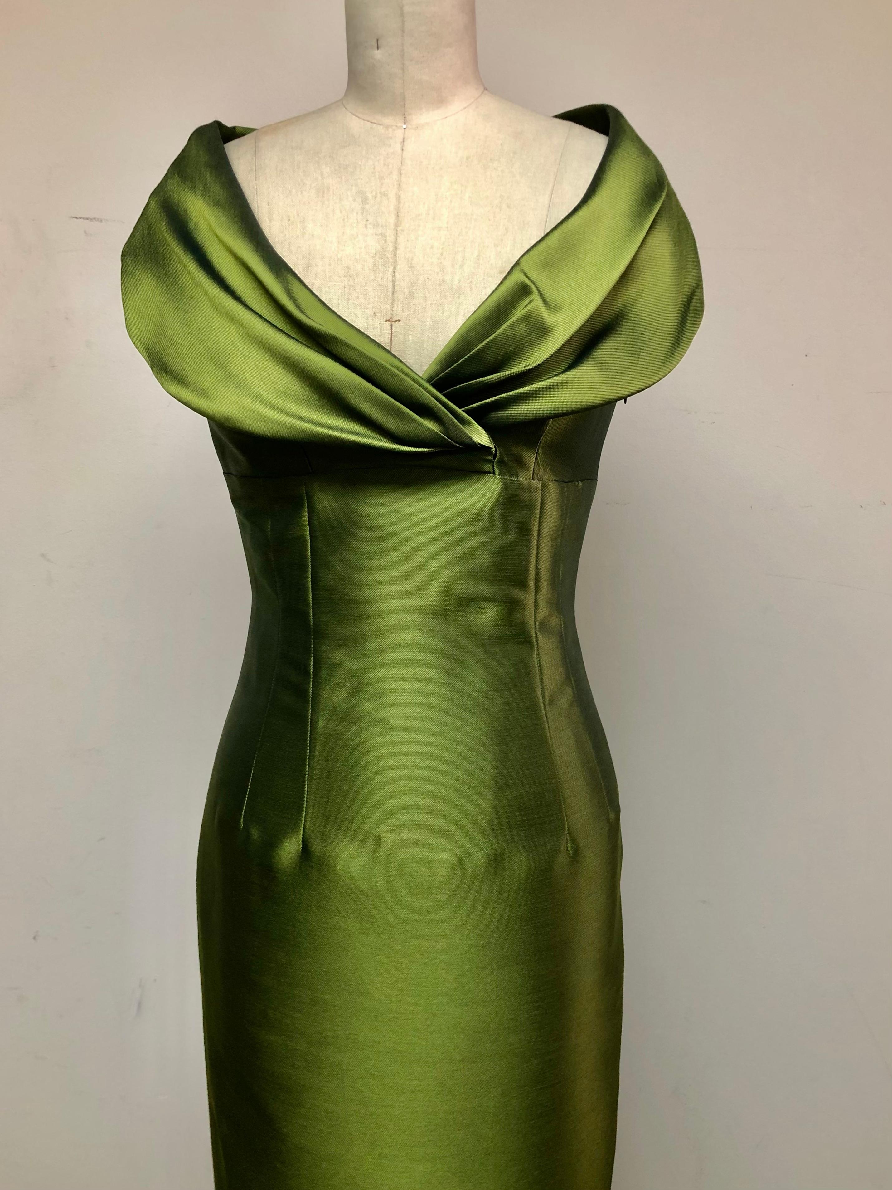 Olive Green Portrait Collar Slim Dress  In Excellent Condition In Los Angeles, CA