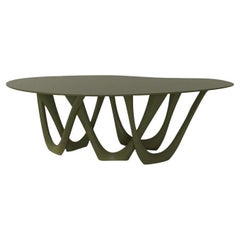 Table sculpturale G-Table en acier vert olive de Zieta