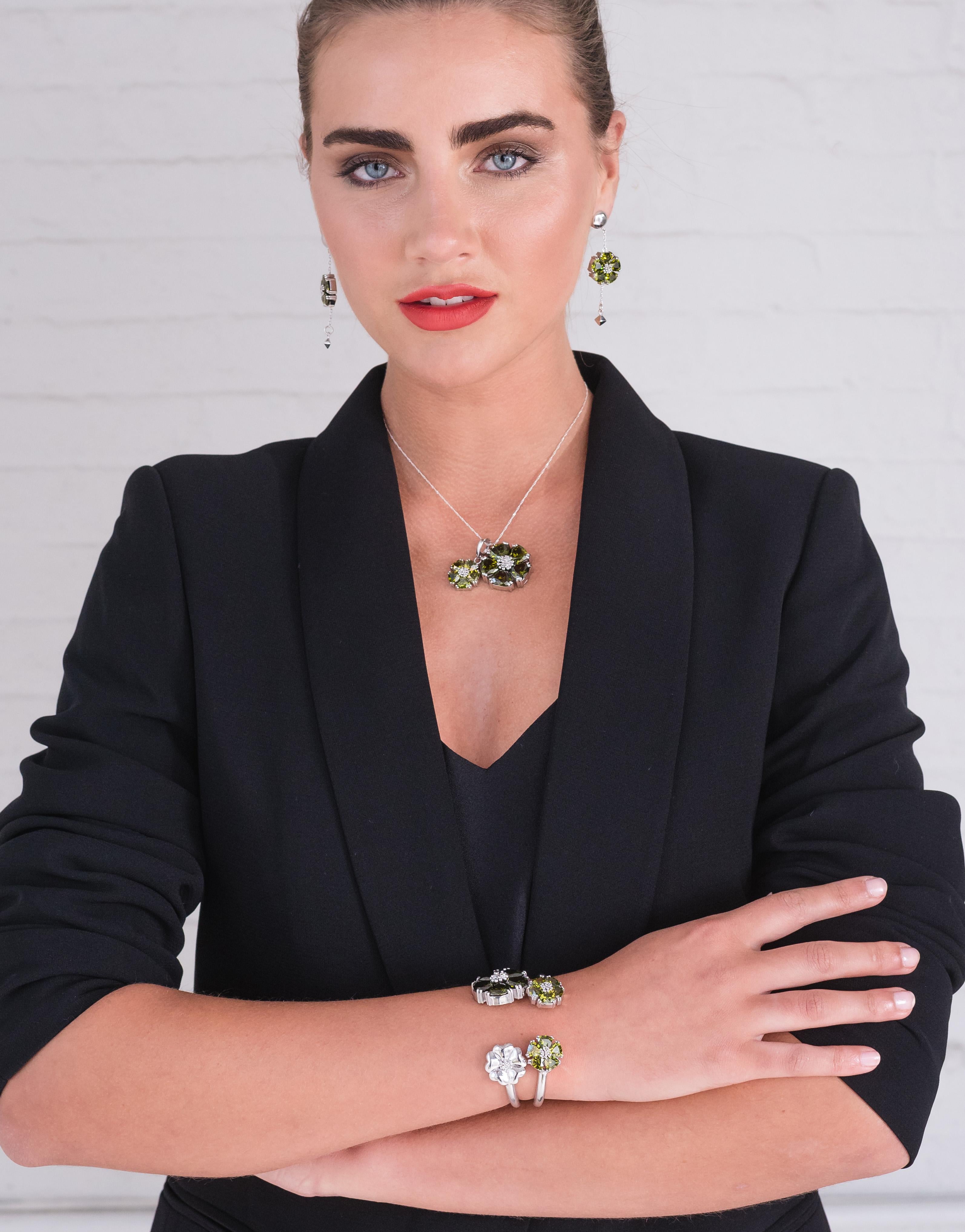 Trillion Cut Olive Peridot Blossom Large Mixed Media Hinge Bracelet For Sale