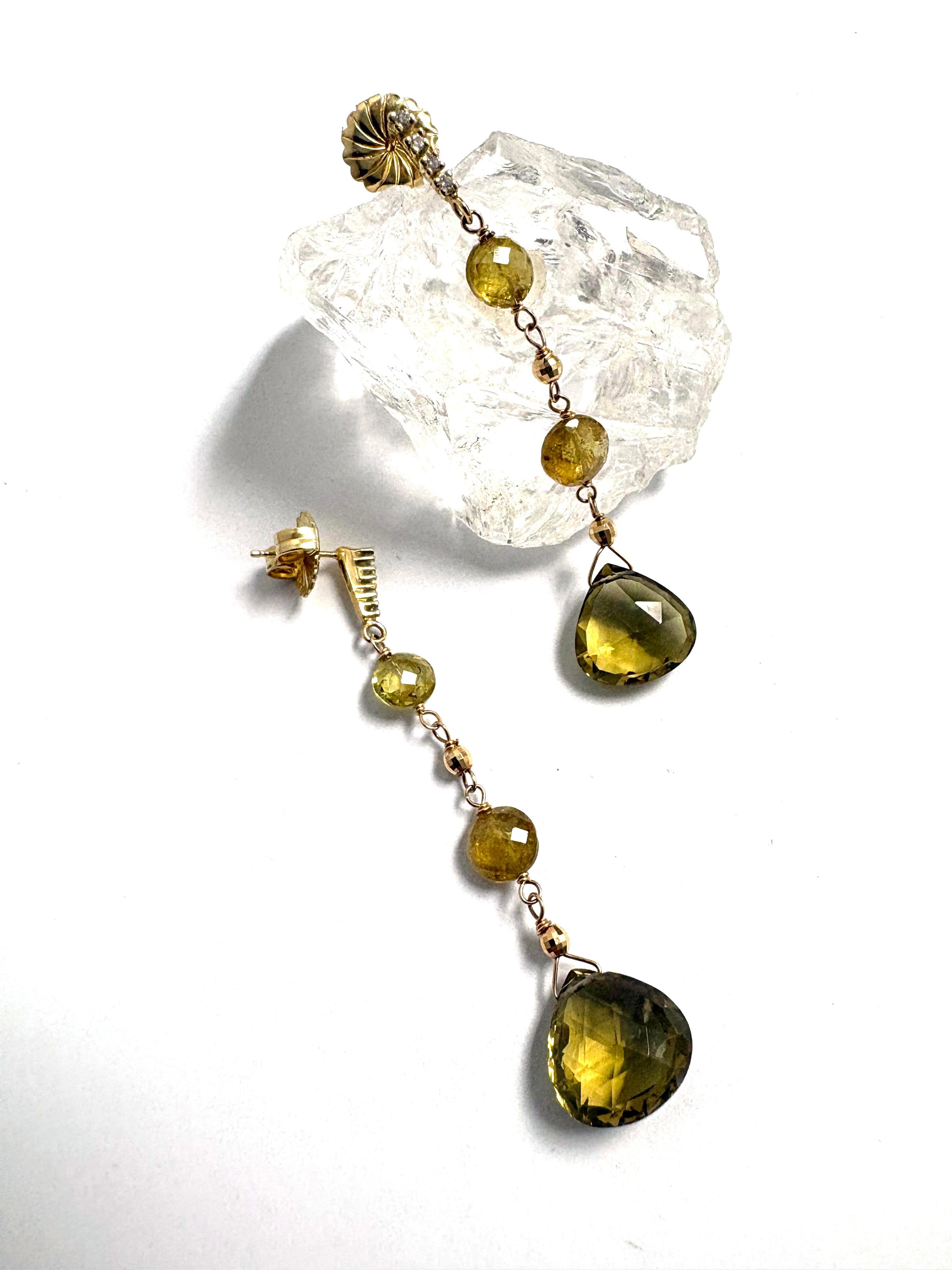 Olivquarz und grüner Granat mit Diamanten Paradizia Ohrringe im Zustand „Neu“ im Angebot in Laguna Beach, CA