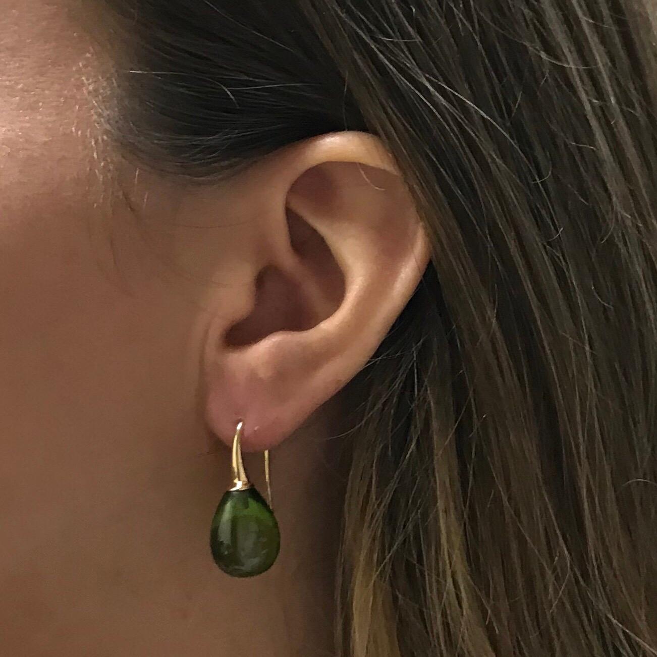 Women's or Men's Olive Quartz and Yellow Gold 18 Karat Drop Earrings