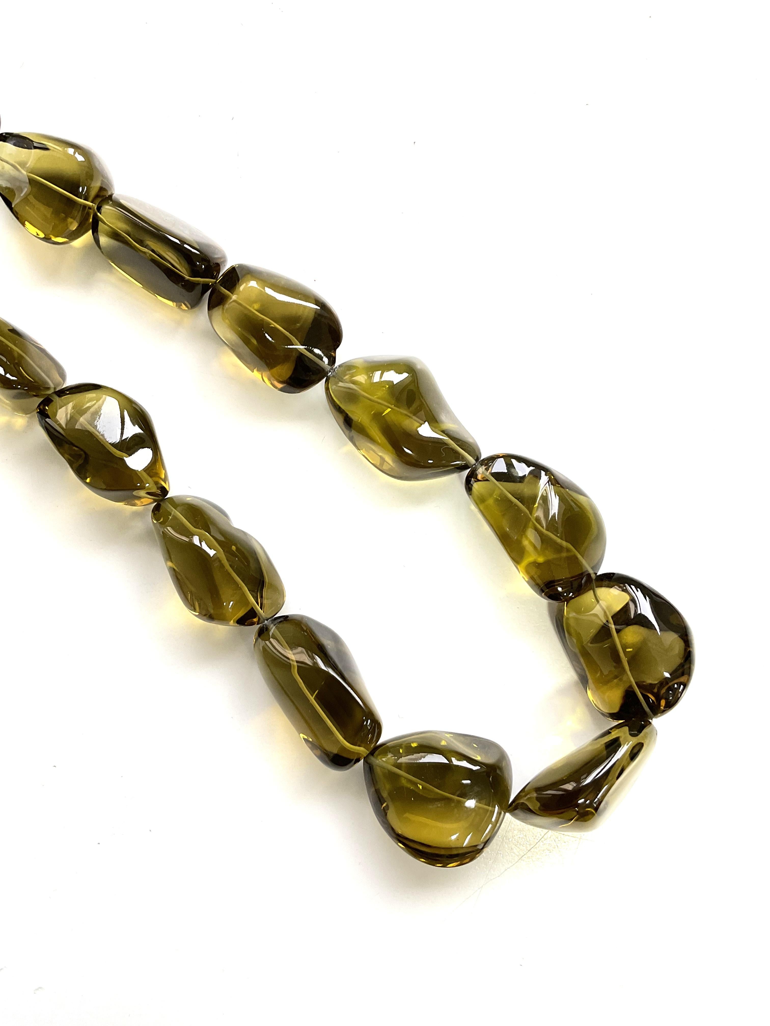 Olive Quartz Top Quality 1407.00 Carats Plain Tumbled Necklace Natural Gemstone In New Condition For Sale In Jaipur, RJ