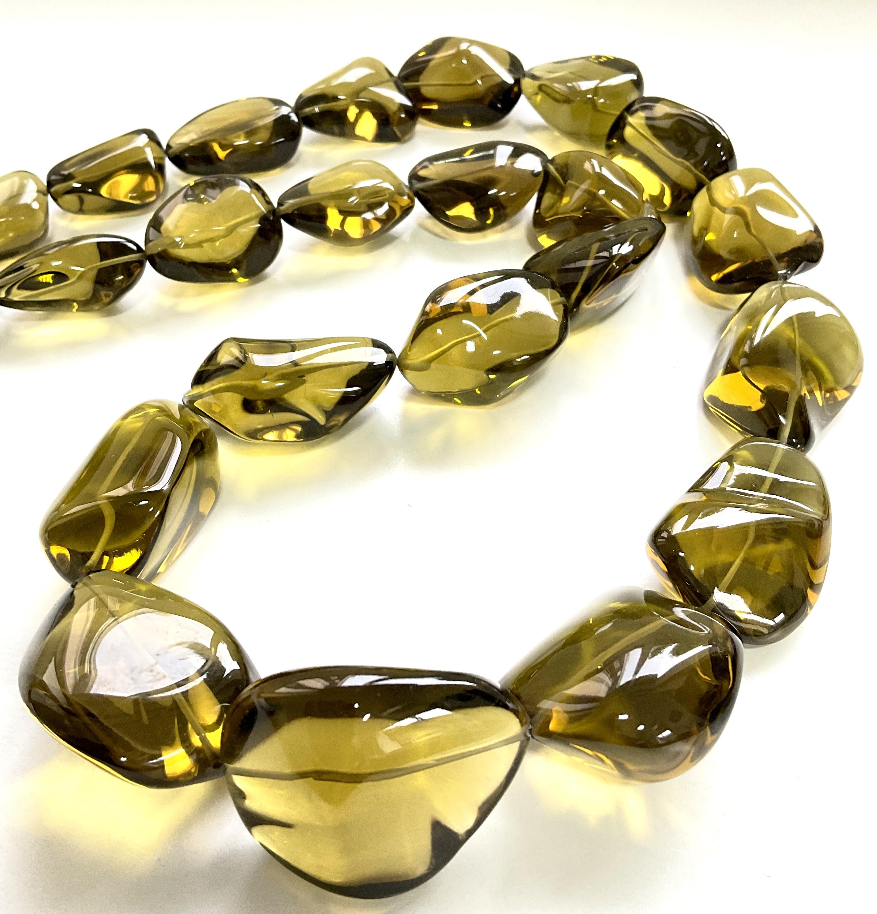 Olive Quartz Top Quality 1407.00 Carats Plain Tumbled Necklace Natural Gemstone For Sale 2