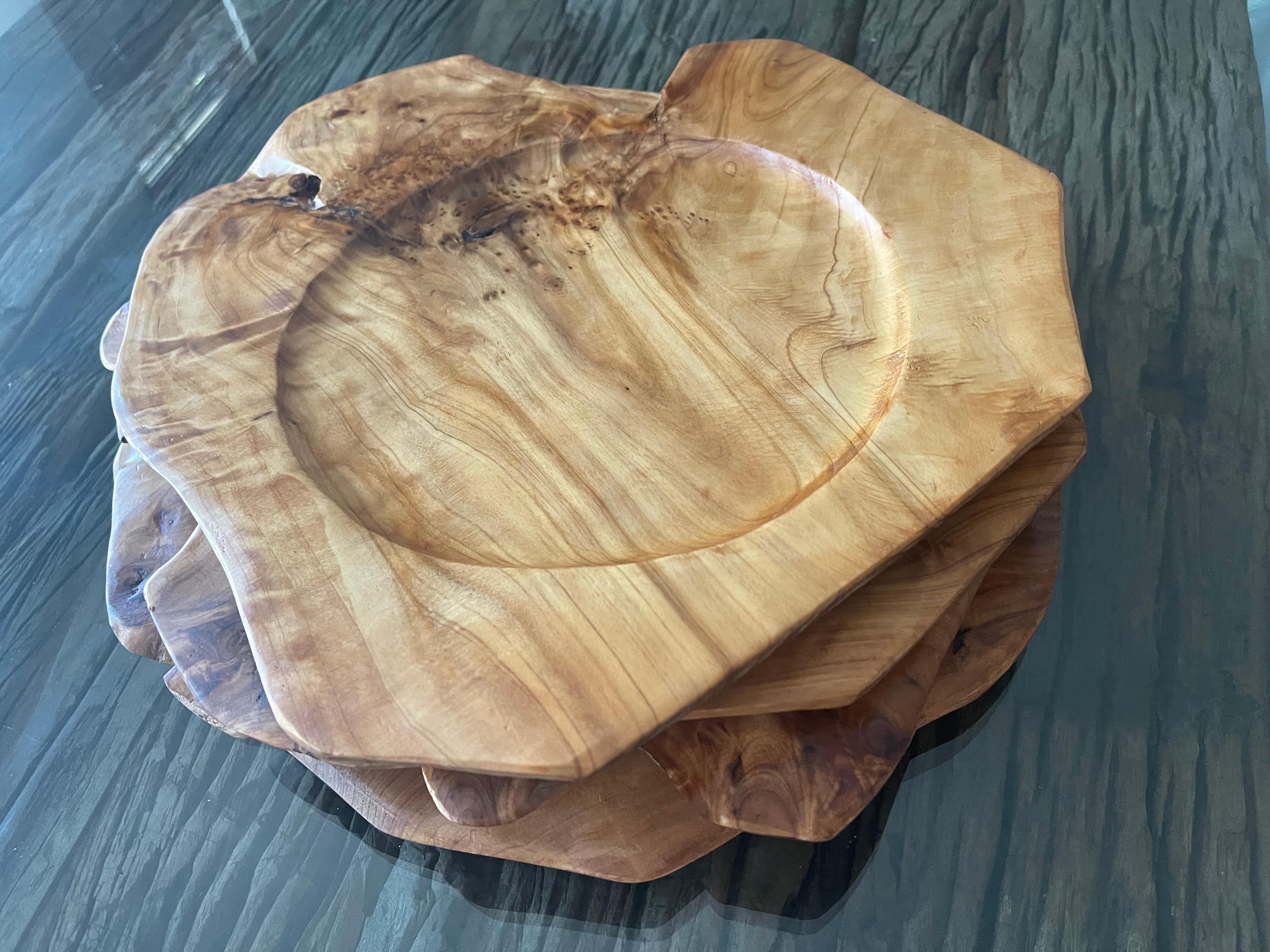 Platos 4 S de Madera de Raíz de Olivo Hechos a Mano en venta 1