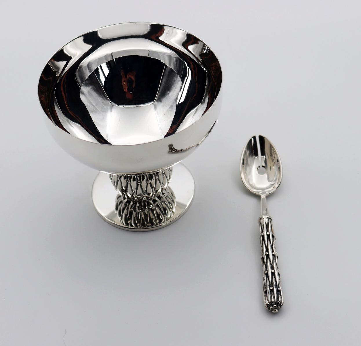 Silvered Olive Spoon and Small Table Centre in Silver Bronze For Sale