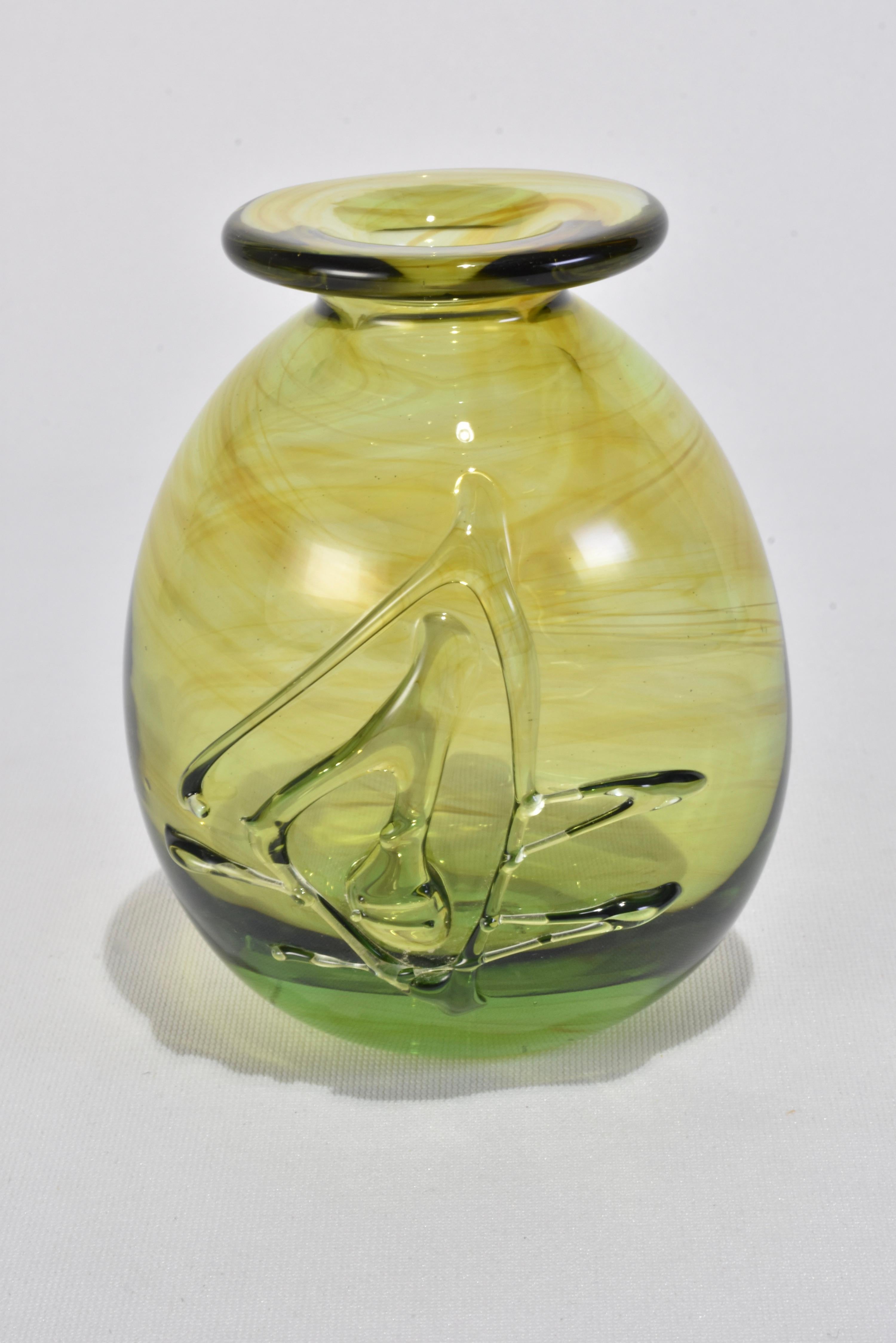 Olive Stem Vase In Excellent Condition For Sale In Richmond, VA