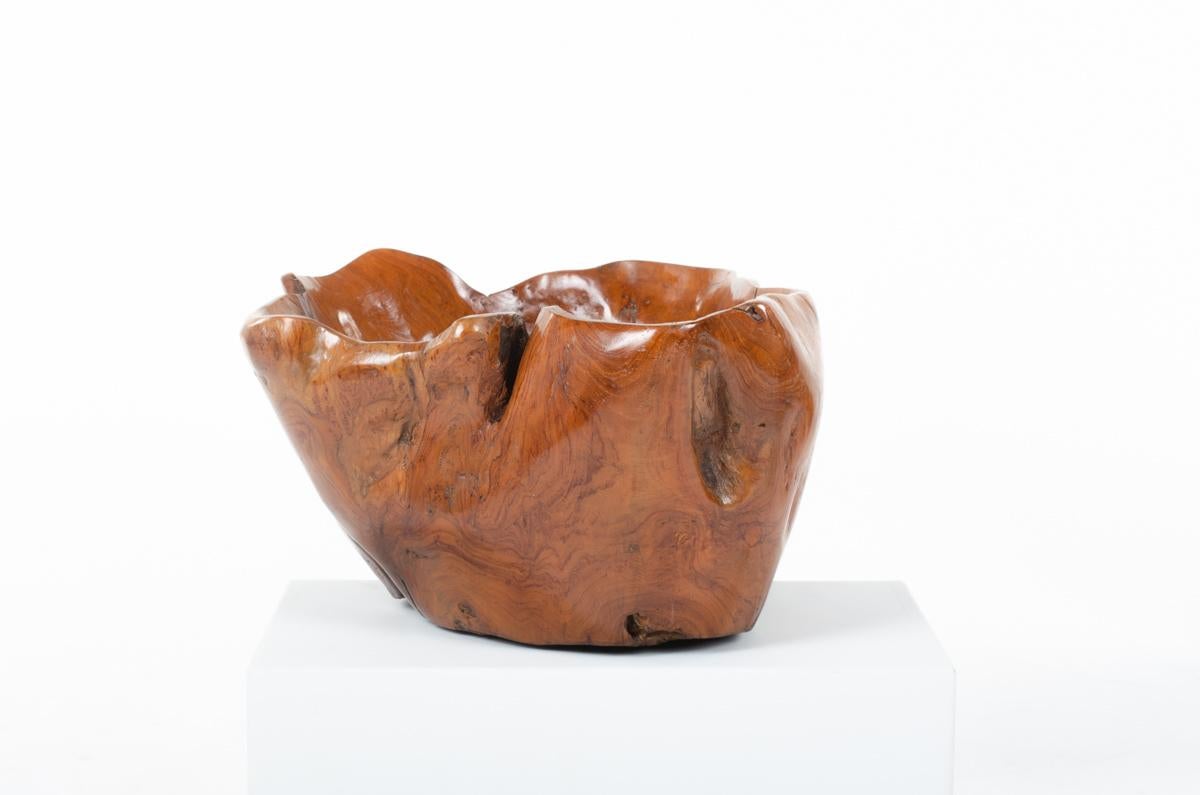 Trinket bowl from France in the fifties
Monoxyl piece, brutalist design
Carved in one piece of olive tree
Nice patina