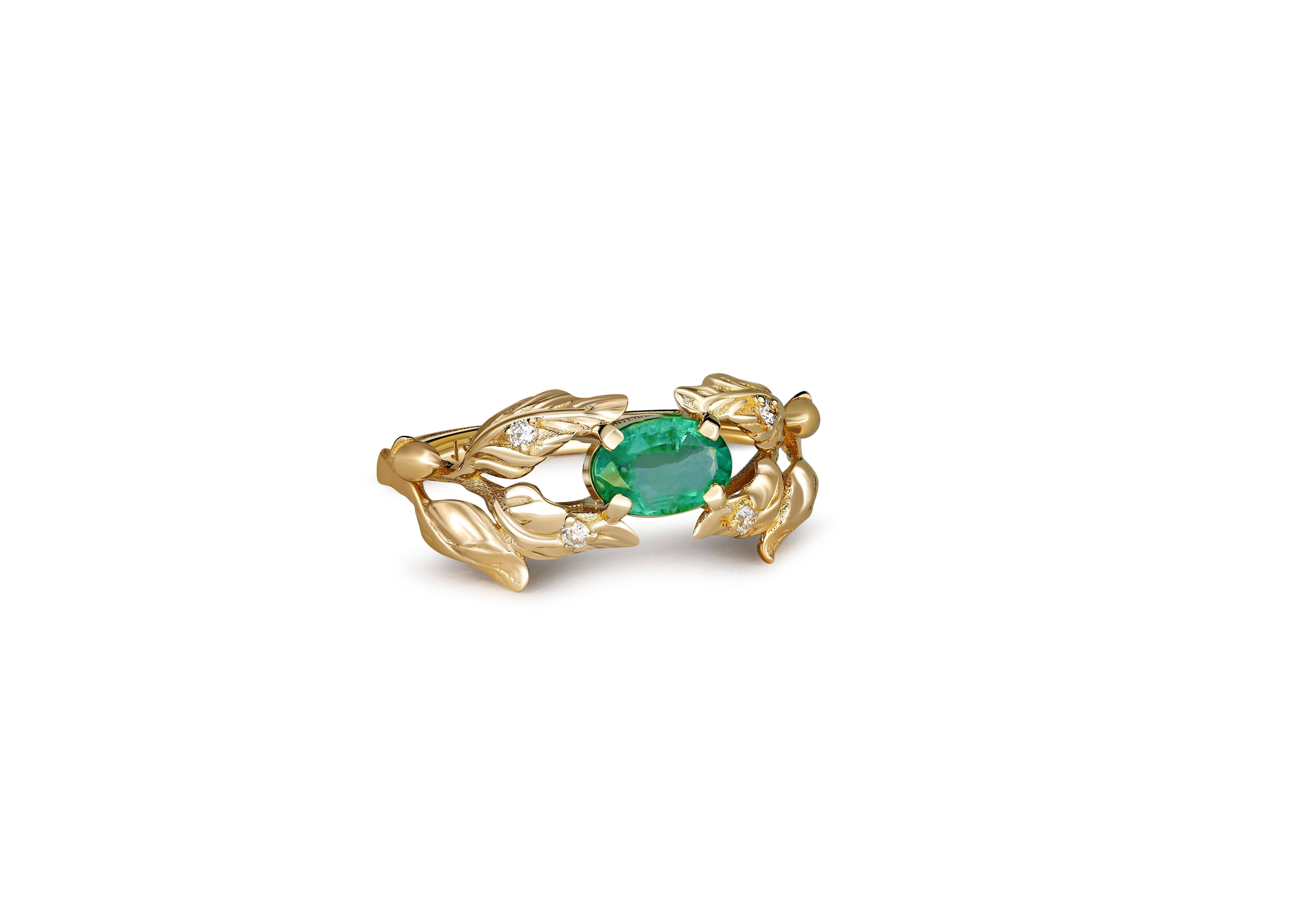 Modern Olive tree gold ring with emerald.  For Sale