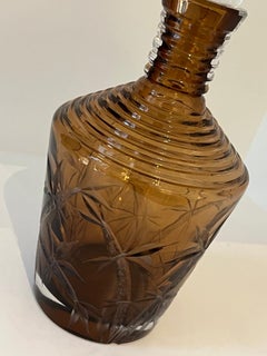 Vintage inspirierte Whiskey-Karaffe aus Olivenholz mit handgeschnitzten Details