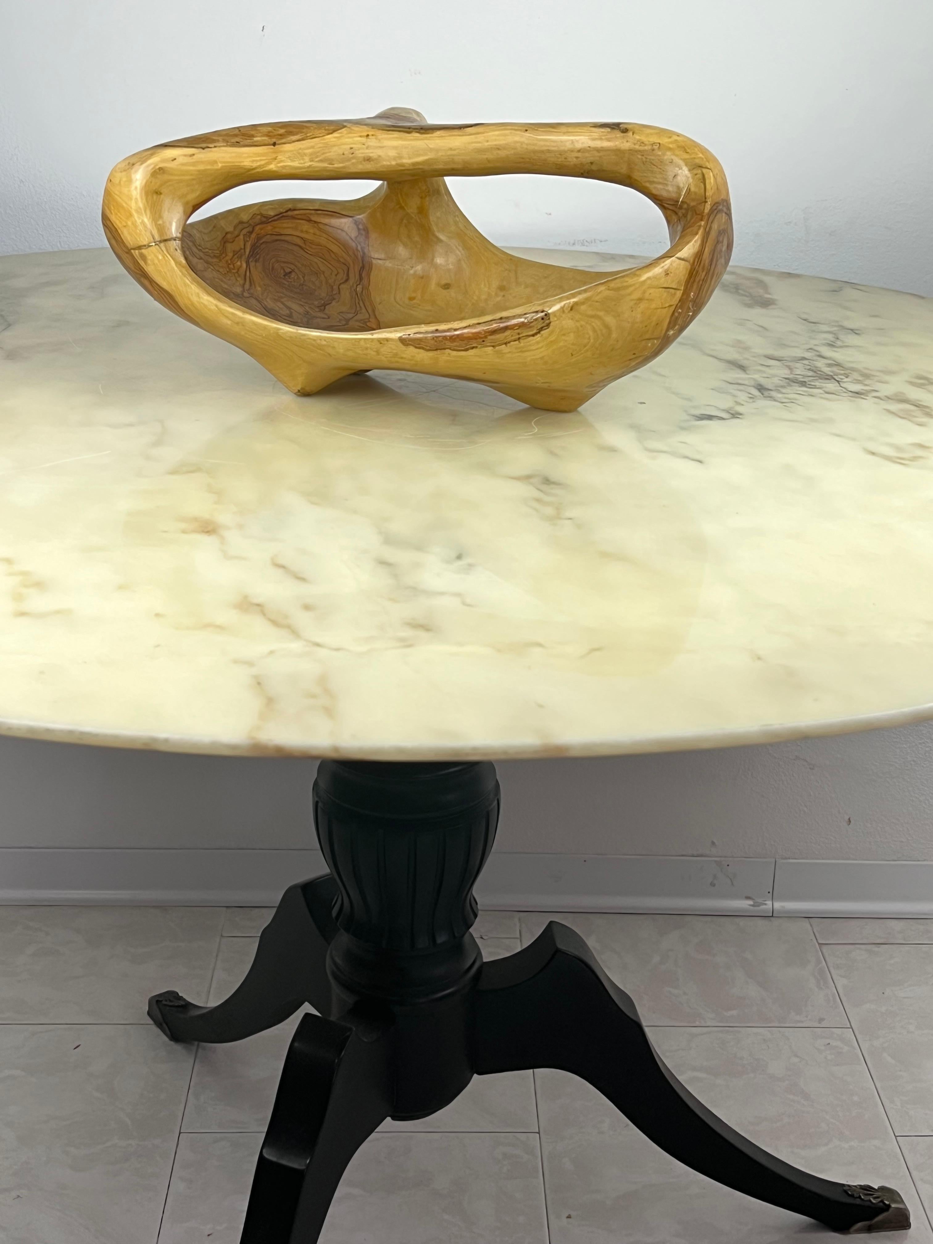 Olive wood centrepiece, Italy, 1960s
Found in the apartment of a well-known interior designer in my city. Intact, good condition, small signs of aging.