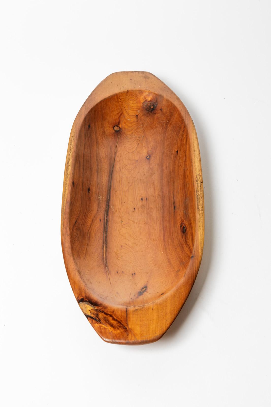 Olive Wood Sculptural Plate or Dish circa 1950 French Design Bowl In Excellent Condition For Sale In Neuilly-en- sancerre, FR
