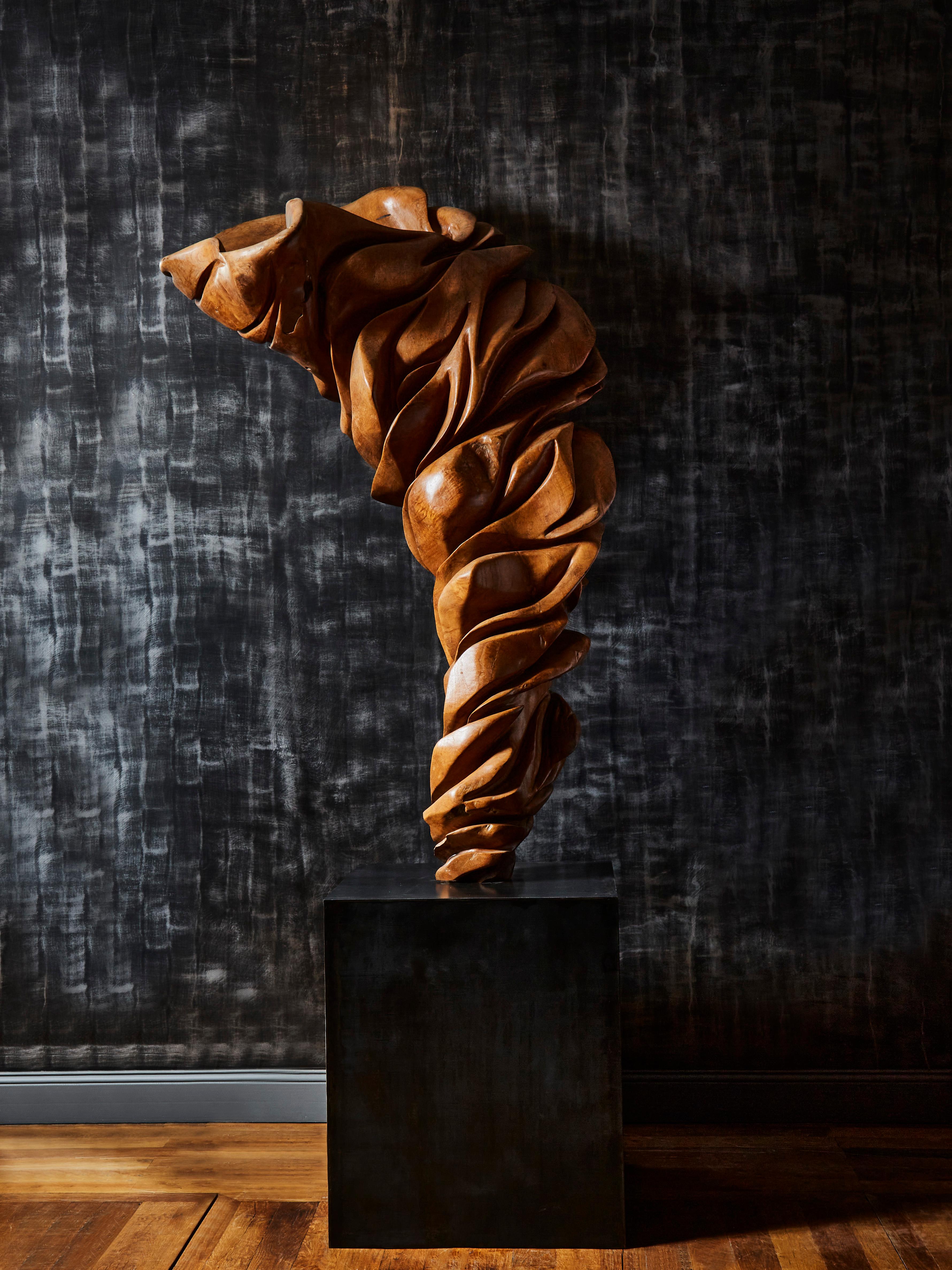 Olive Wood Sculpture In Excellent Condition In Saint-Ouen (PARIS), FR