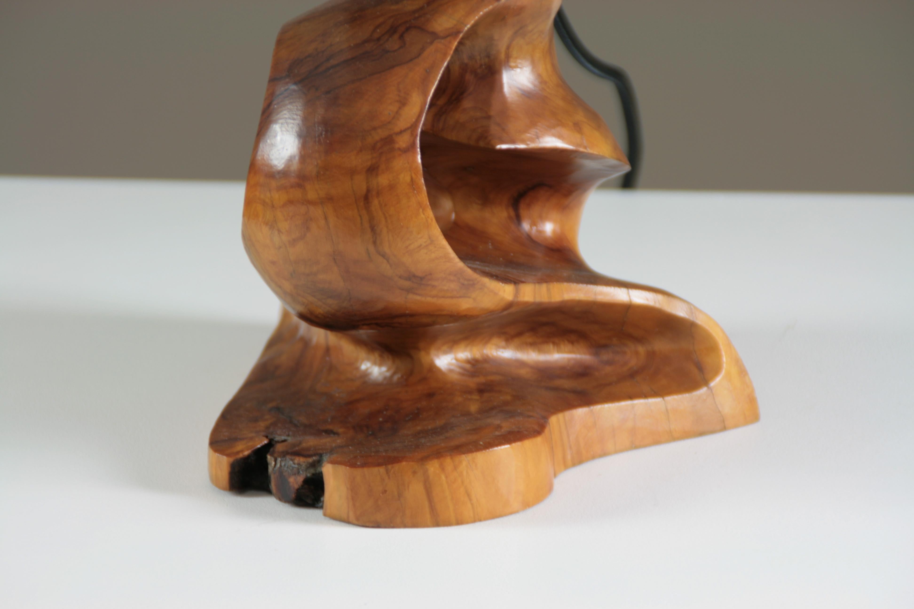 Lampe de table en bois d'Oliver, France années 1950 en vente 4