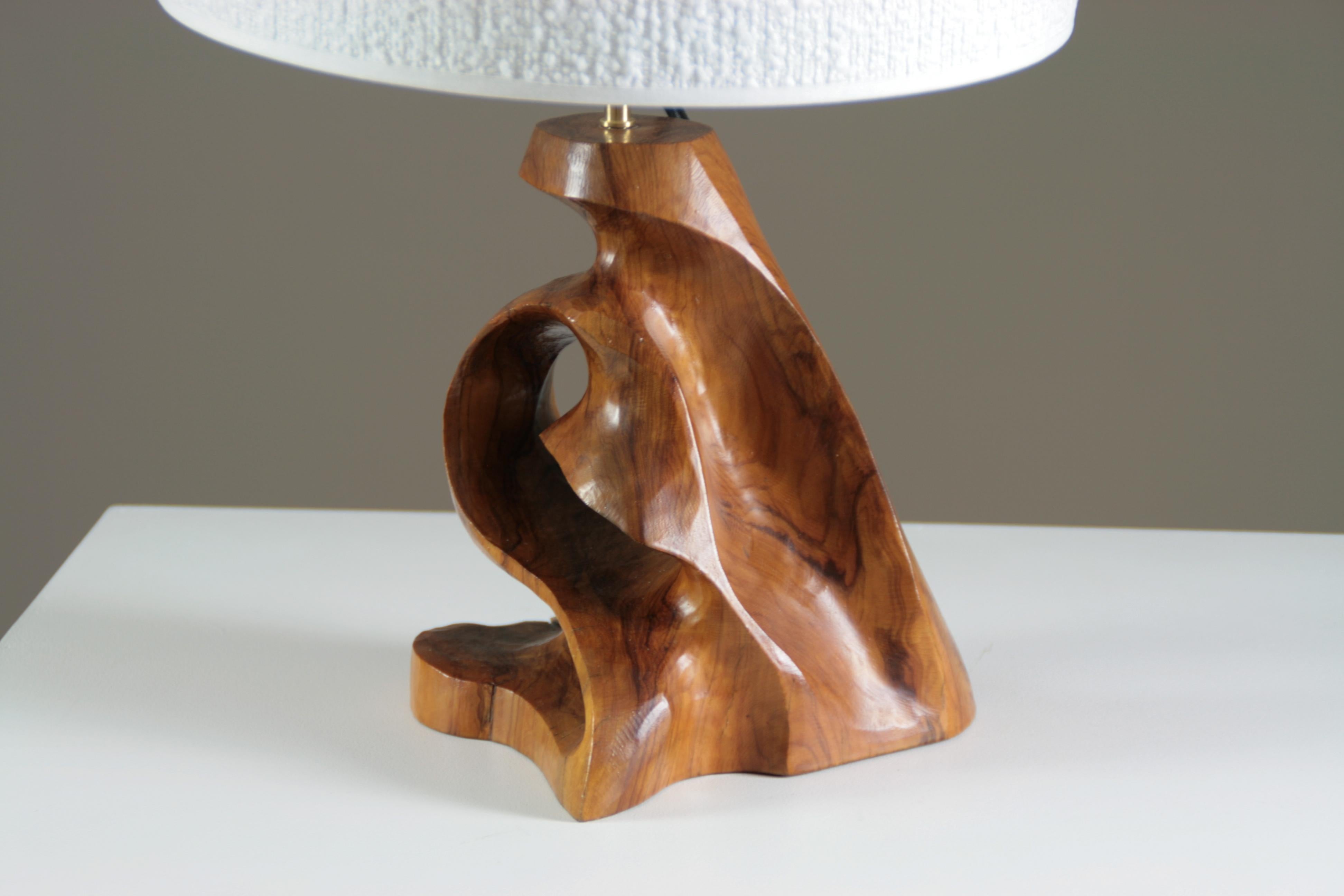 Lampe de table en bois d'Oliver, France années 1950 en vente 6