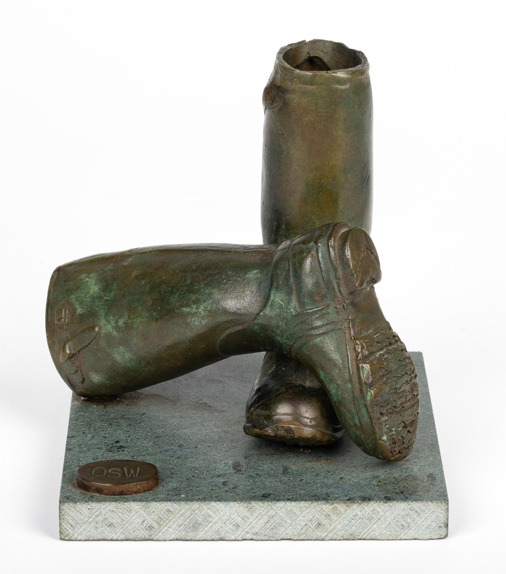 Fatto a mano Scultura in bronzo con montatura Wellington di Oliver Wootton in vendita