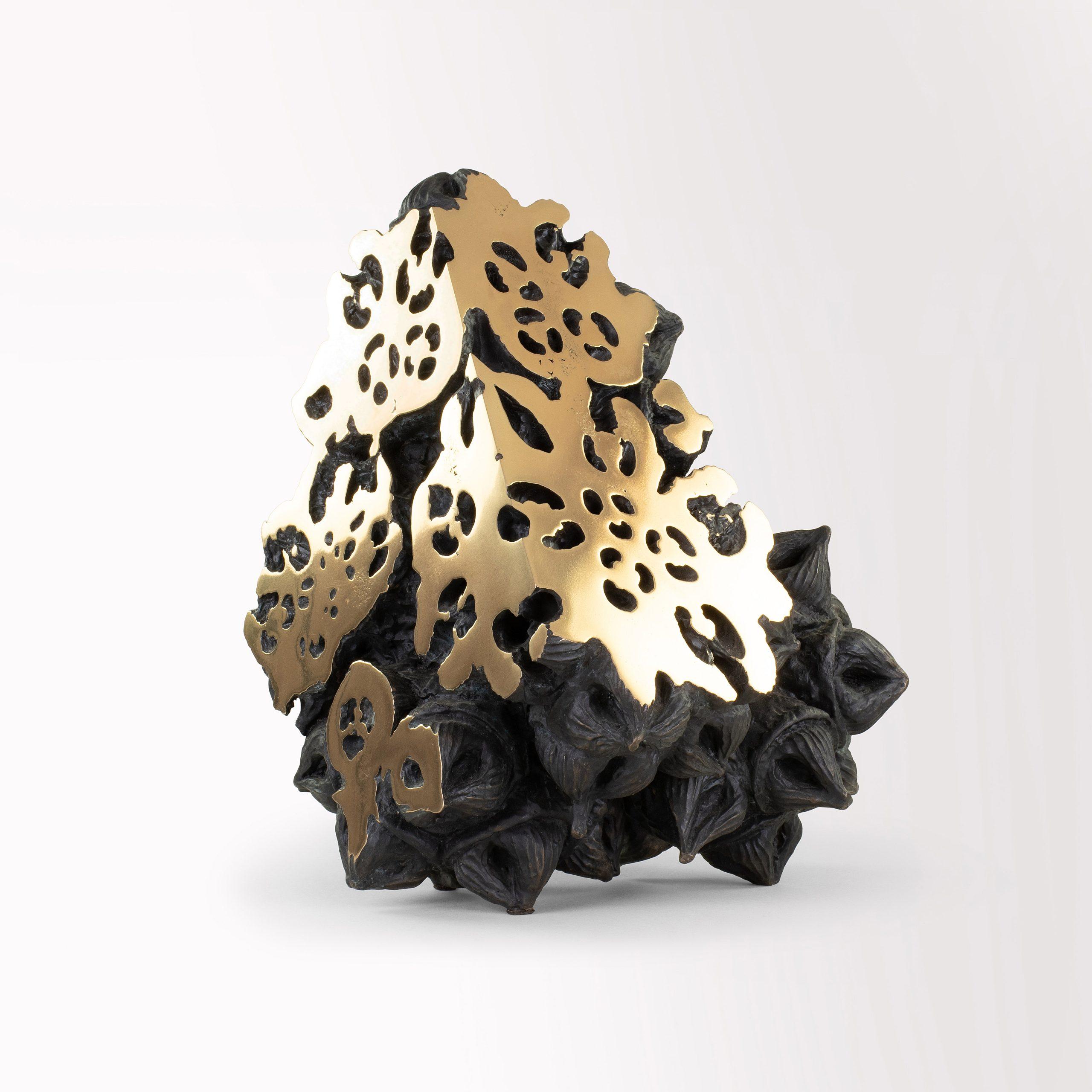 Immortale aumentato - Eucalipto di Oliver Ashworth-Martin - Scultura in bronzo 10