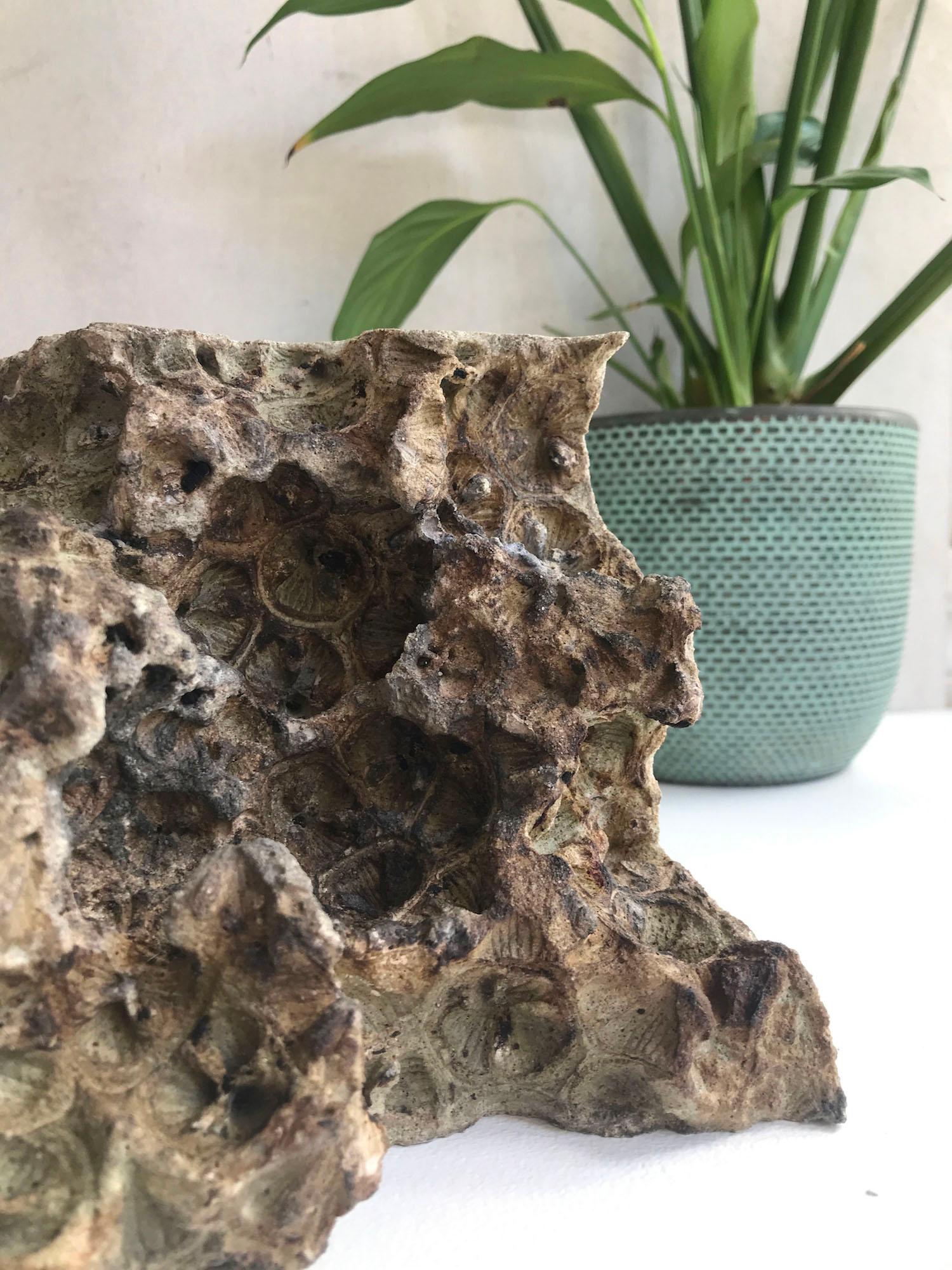 Traces VI by Oliver Ashworth-Martin - Concrete sculpture, abstract, white For Sale 7