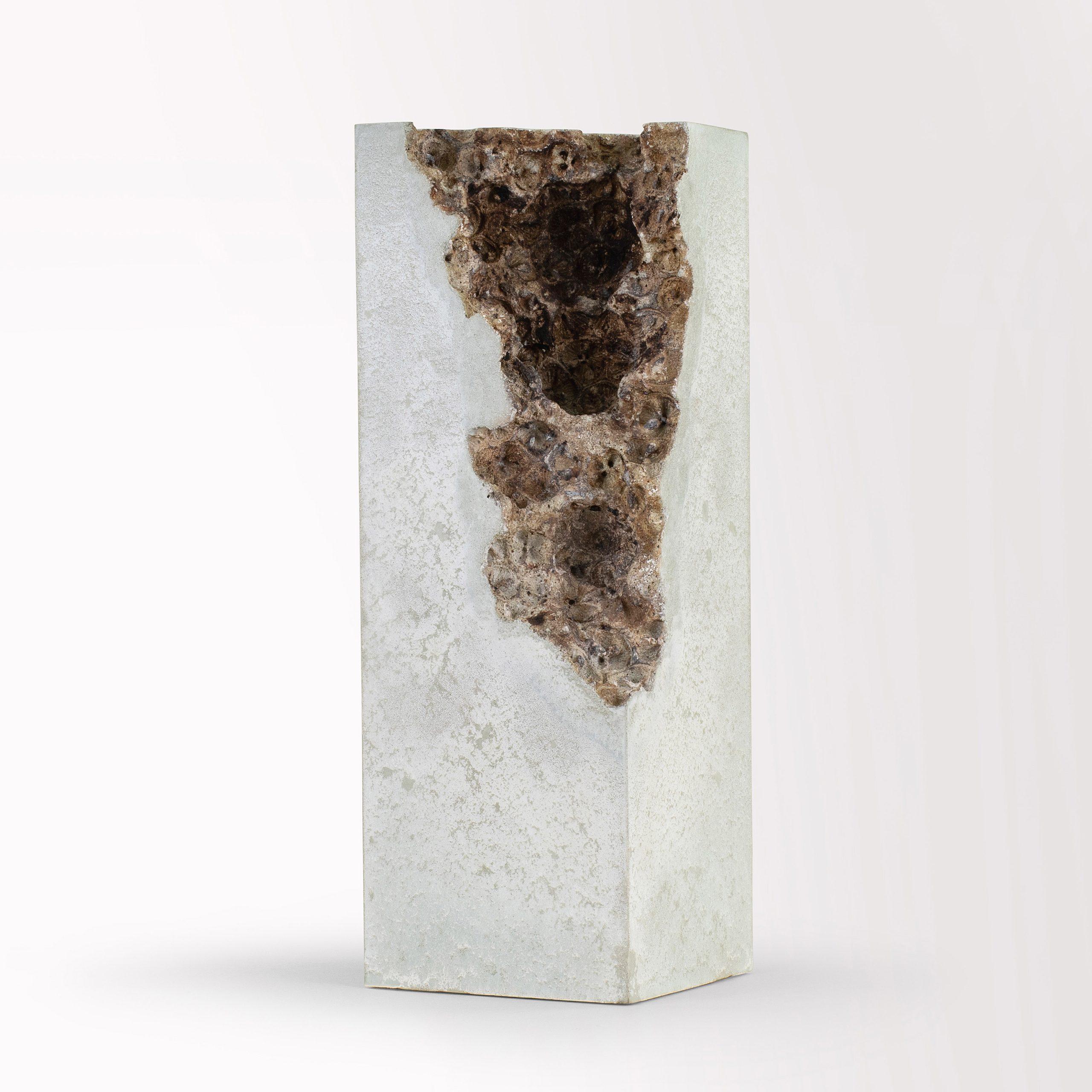 Huellas VII de Oliver Ashworth-Martin - Escultura de hormigón, abstracta, naturaleza en venta 6