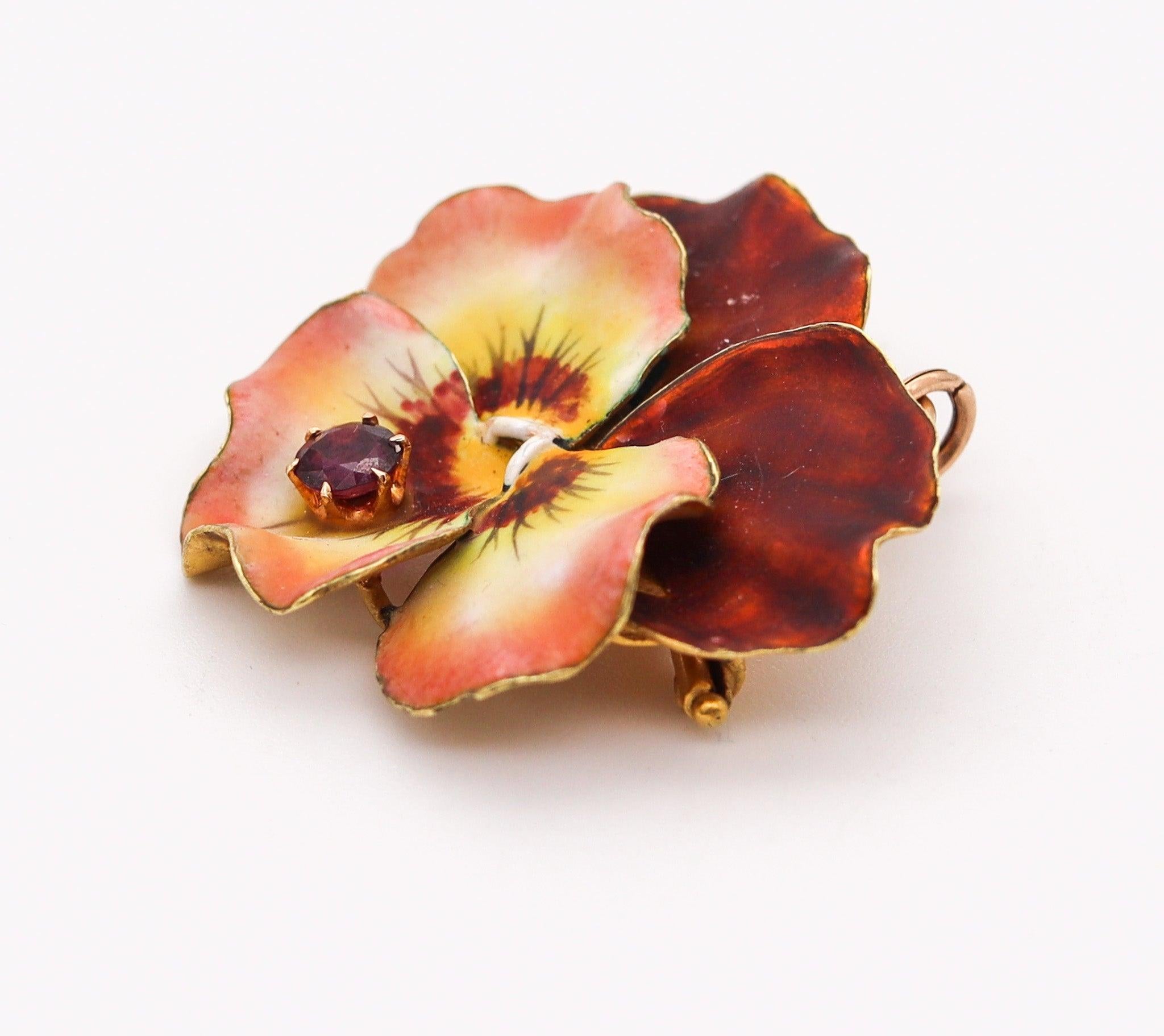OLIVER & BLOOMFIELD 1900 Art Nouveau Ciondolo a forma di viola smaltata in oro 18Kt e rubino In condizioni ottime in vendita a Miami, FL