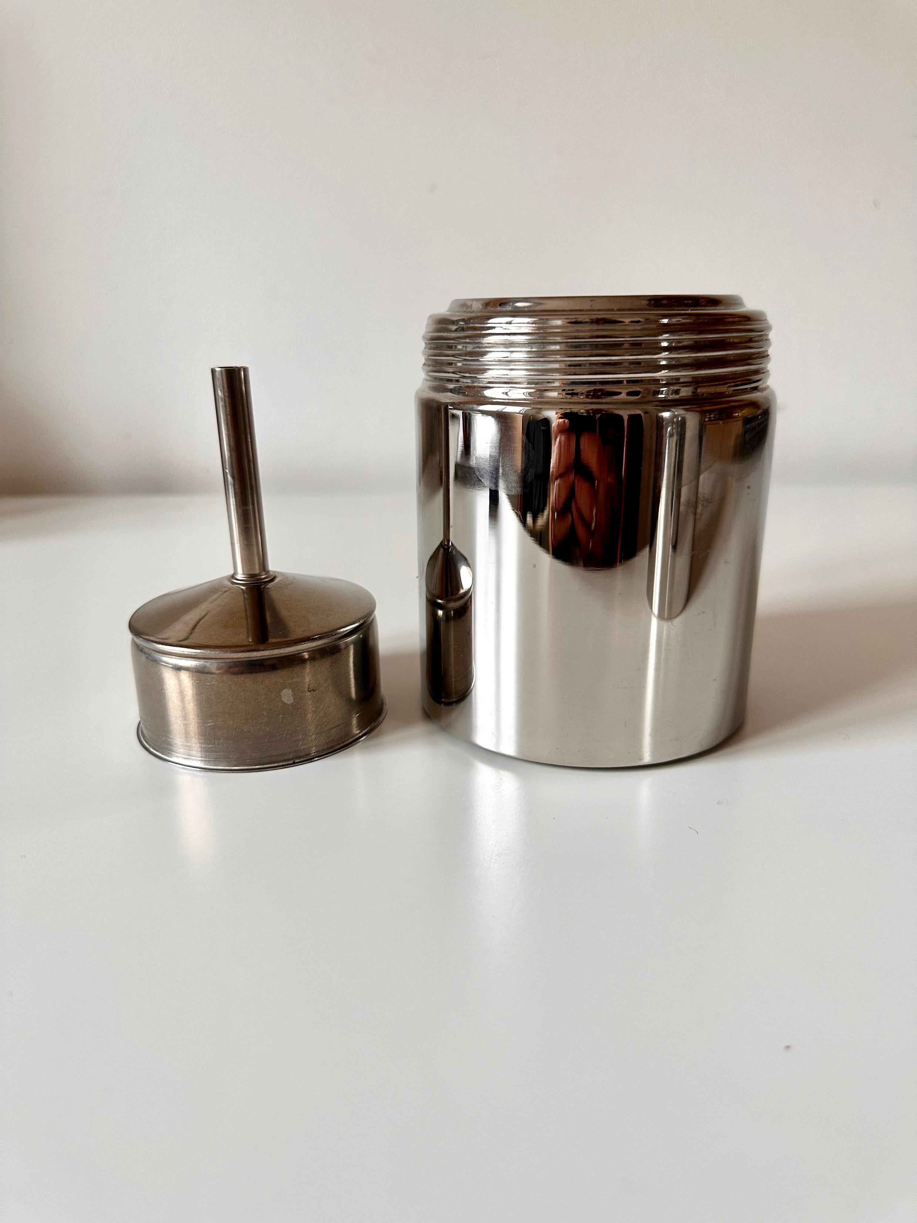 Cafetera espresso Oliver Hemming Nio, tamaño grande, 9 tazas en venta 7