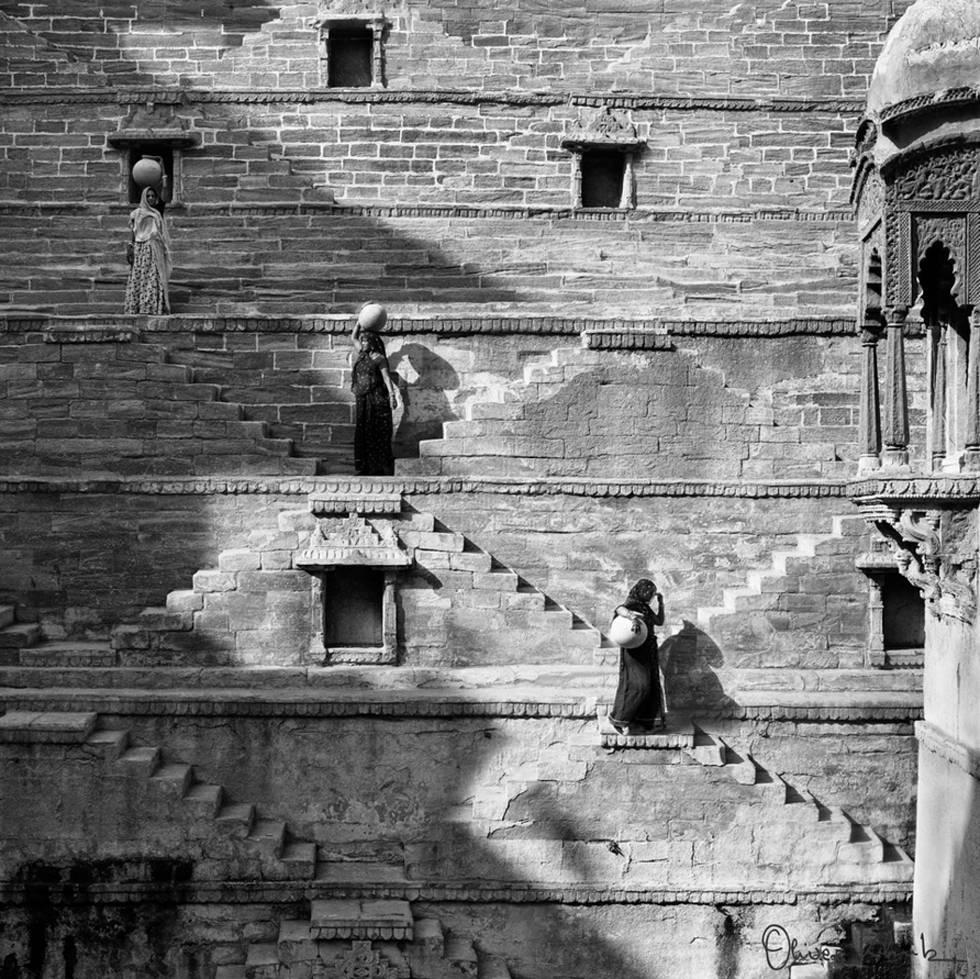 Oliver Klink Black and White Photograph - Stepwell