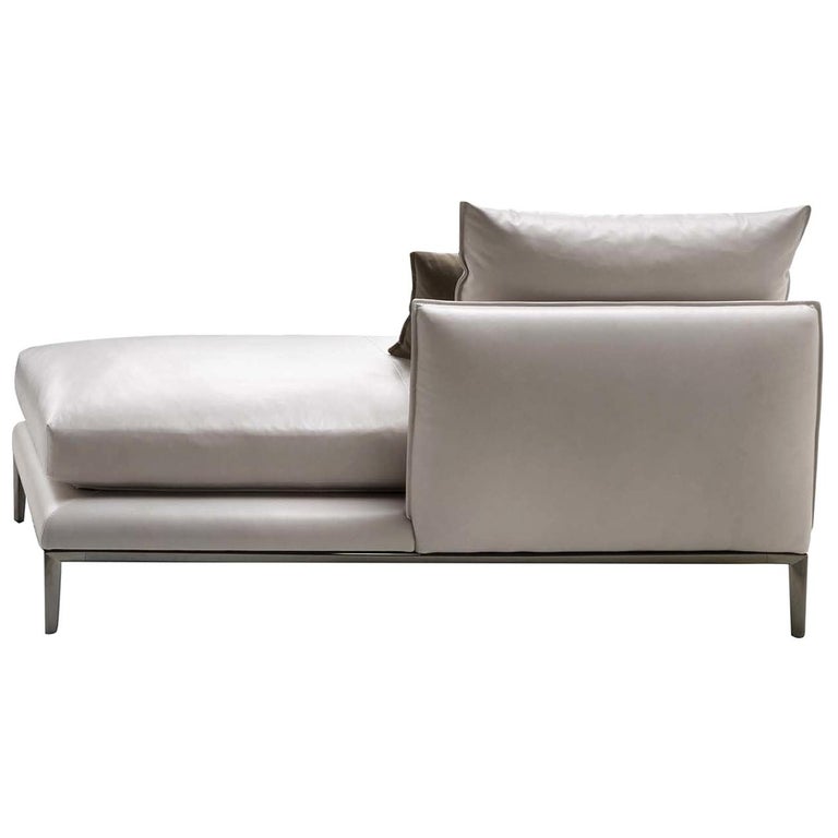 Oliver Leather Chaise Longue For Sale at 1stDibs