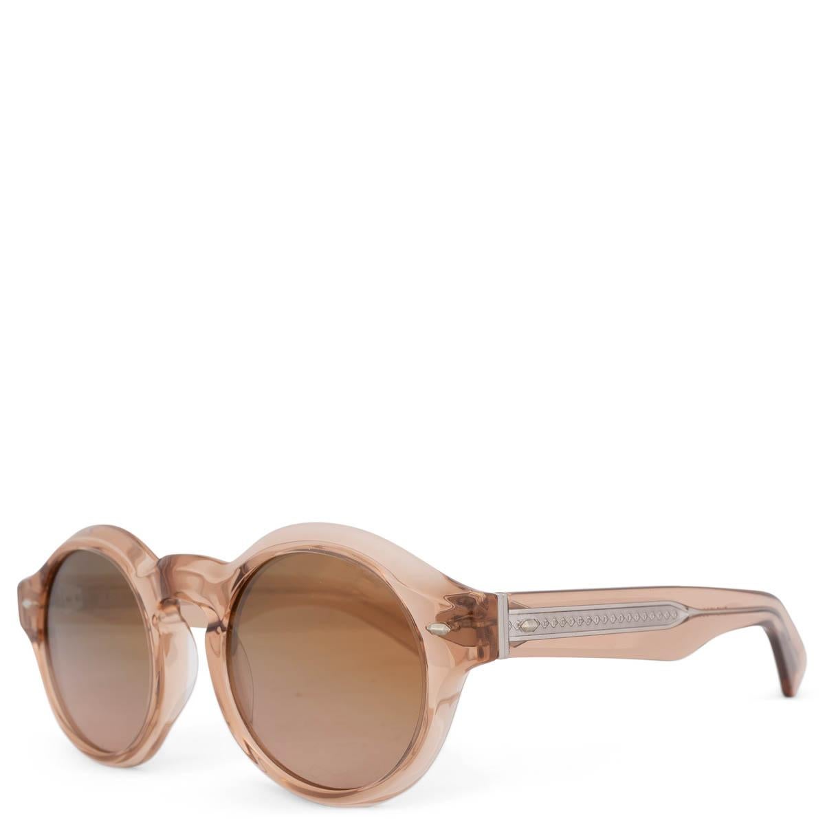 100% authentic Oliver Peoples Cassavet OV5493SU sunglasses in rose acetate with silver-tone metal details and beige gradient lenses. Has been worn and is in excellent condition. Comes with Tom Ford case. 

Measurements
Model	OV5493SU 
Width	14.5cm