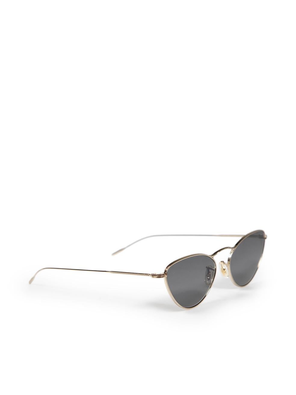 CONDITION is Very good. Hardly any visible wear to sunglasses is evident on this used Oliver Peoples designer resale item.
 
 
 
 Details
 
 
 Silver
 
 Metal
 
 Cat eye sunglasses
 
 Tinted grey lenses
 
 
 
 
 
 Composition
 
 Metal
 
 
 
 
 

