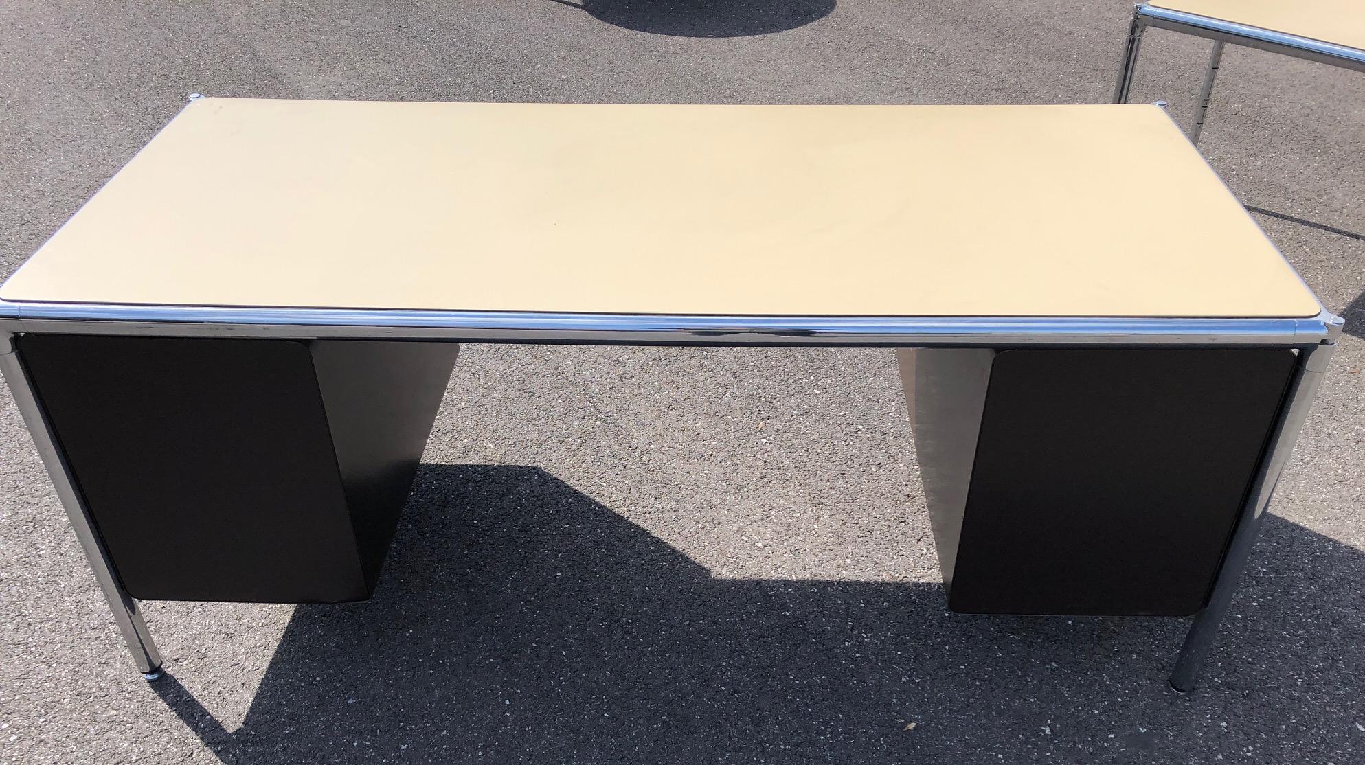 Olivetti Industrial Desk 5