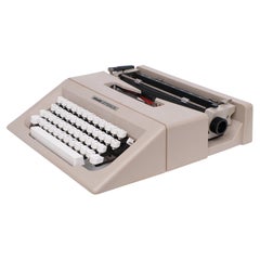 Olivetti Lettura 25 Typewriter 1970s Spain