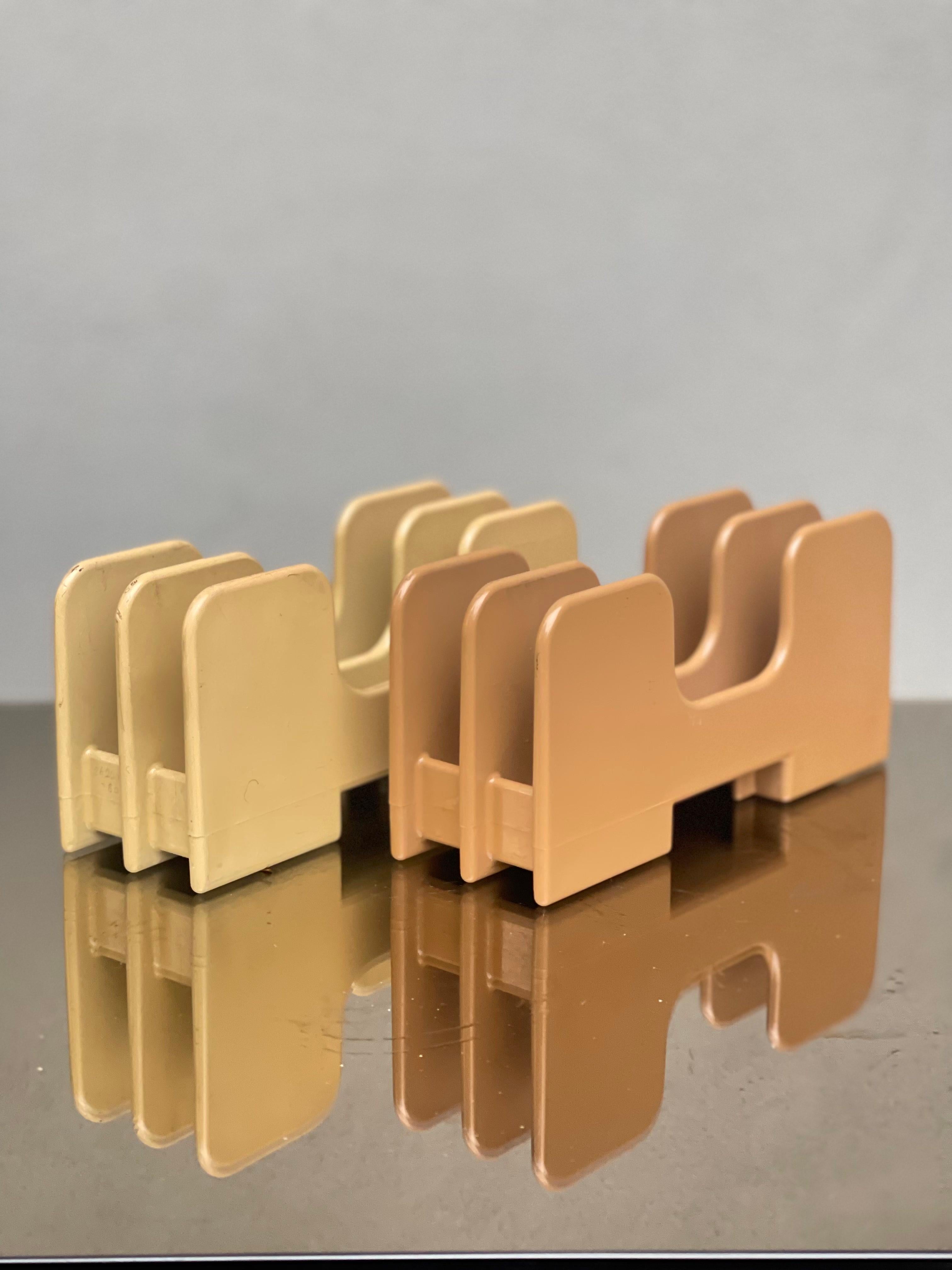 Plastique Olivetti Synthesis Portalettere Design Sottsasss - Design - Olivetti en vente