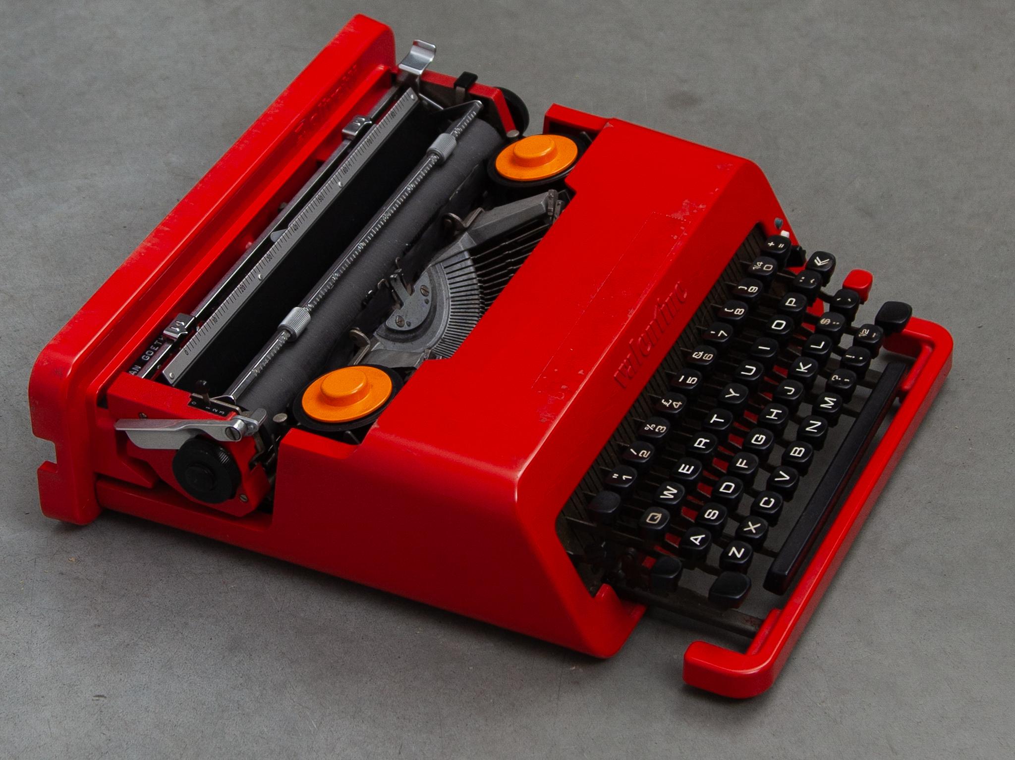 Olivetti Schreibmaschine Vintage Modell „Valentine“ 1969 Pop Art Icoon, Vintage im Angebot 5