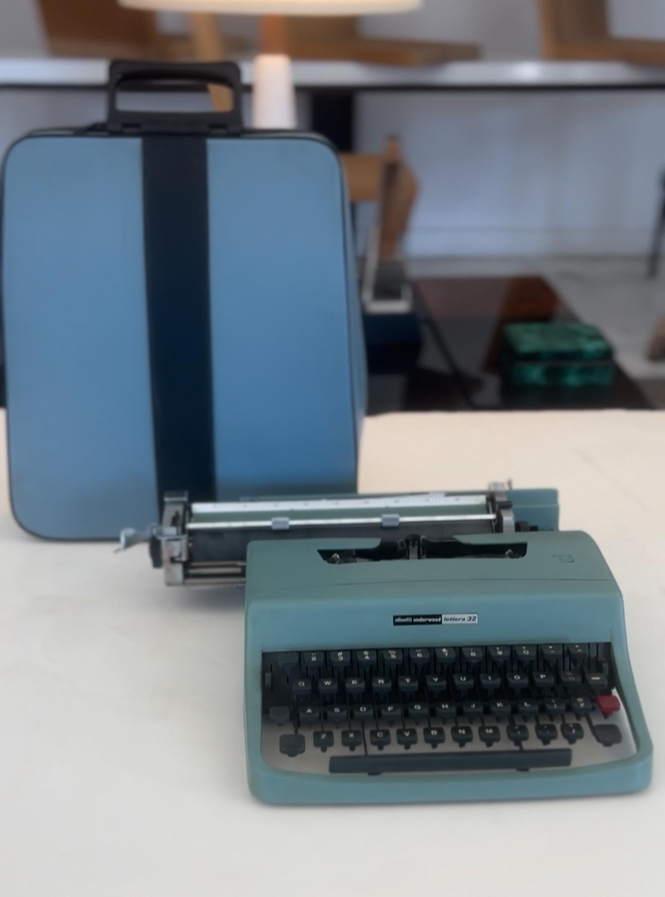 Mid-Century moderno Macchina da scrivere Olivetti Underwood, Italia 1962 in vendita