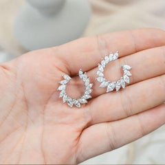 28 Diamanten Mondgeleuchtete runde Marquise-Ohrringe aus 18 Karat Weißgold